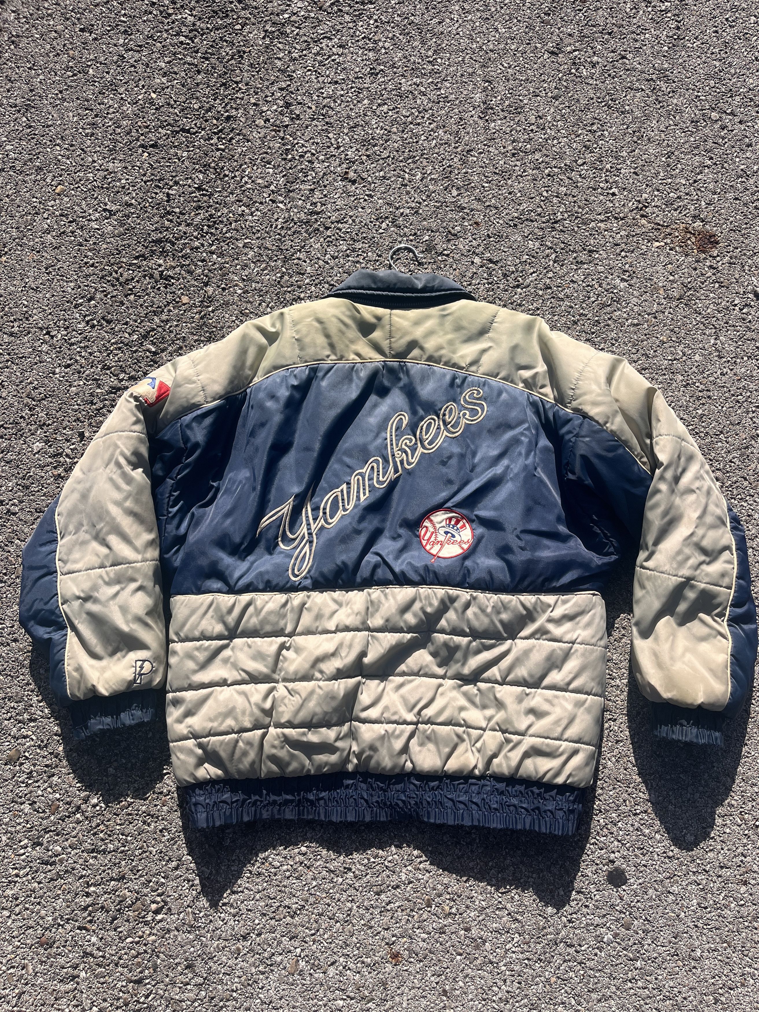 Other Vintage New York Yankees Puffer Jacket Size US XL / EU 56 / 4 - 2 Thumbnail