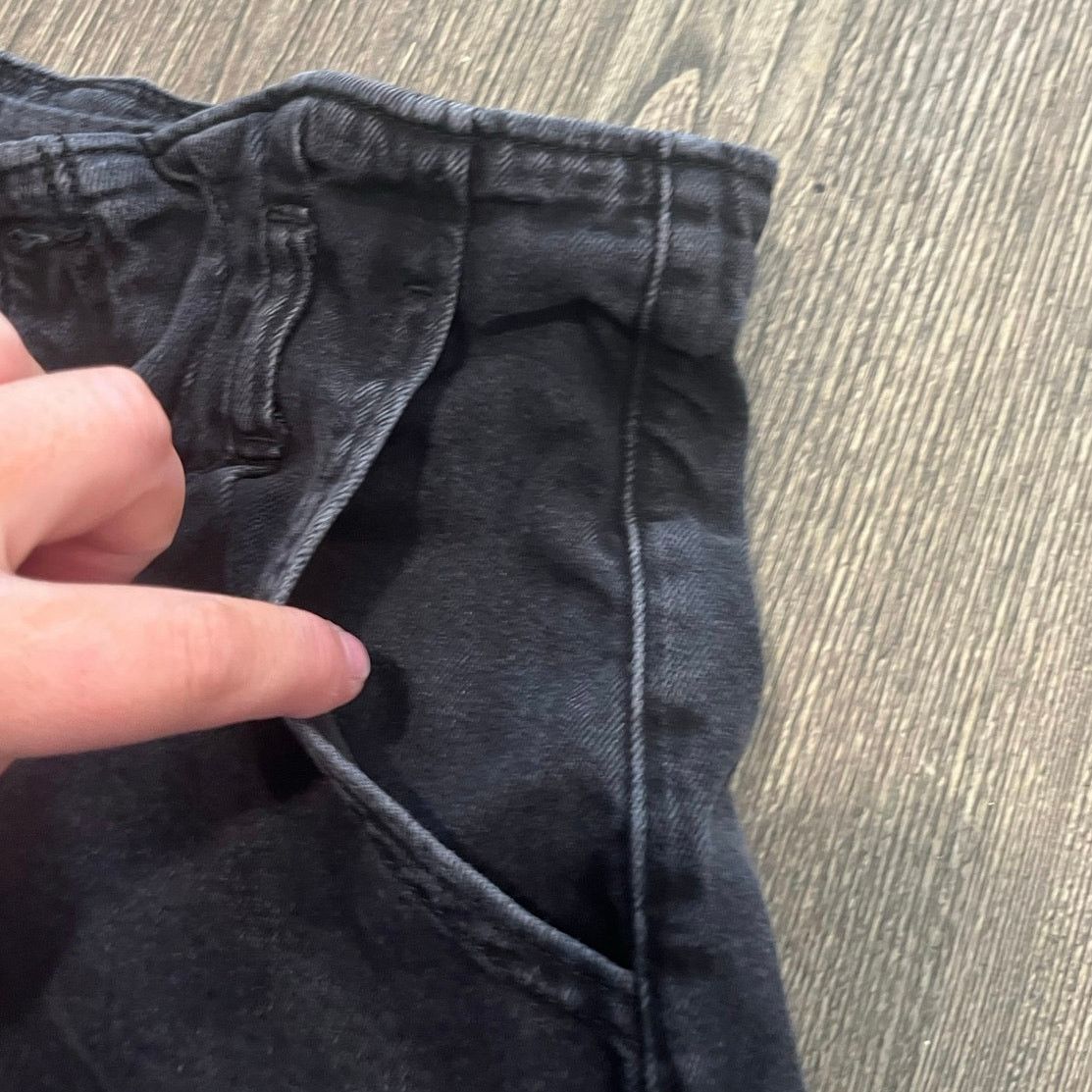 American Eagle Outfitters American Eagle Jean Shorts High Rise Button Fly Black Size 6 Size 28" / US 6 / IT 42 - 2 Thumbnail