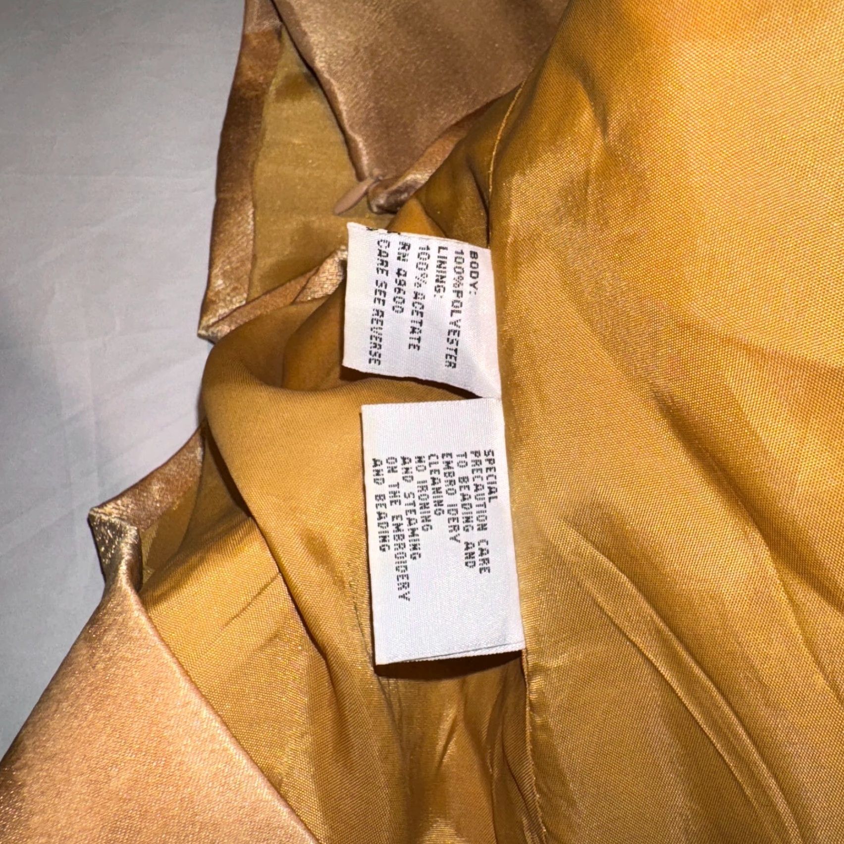 Vintage Louise Ricci Yellow Satin Sleeveless Sequin Tank Shirt 16 Women Regular Casual Strap Wide Strap Zipper Lined Collarless Size XXL / US 16-18 / IT 52-54 - 5 Thumbnail