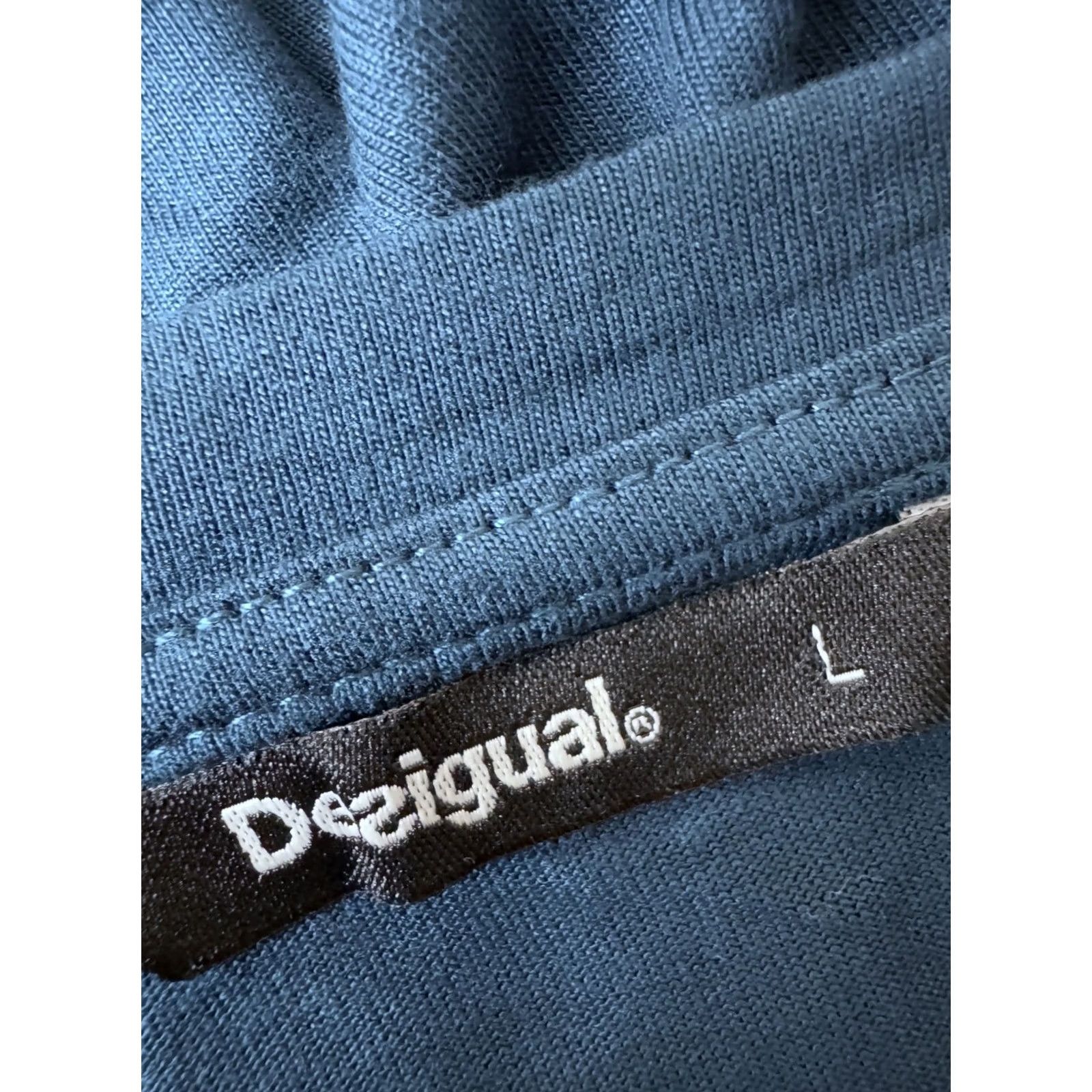 Desigual Desigual Shirt Womens L Blue Tunic Crew Neck 100% genuine Item’s specifics Decade - Mens/Womens Size L / US 10 / IT 46 - 4 Thumbnail