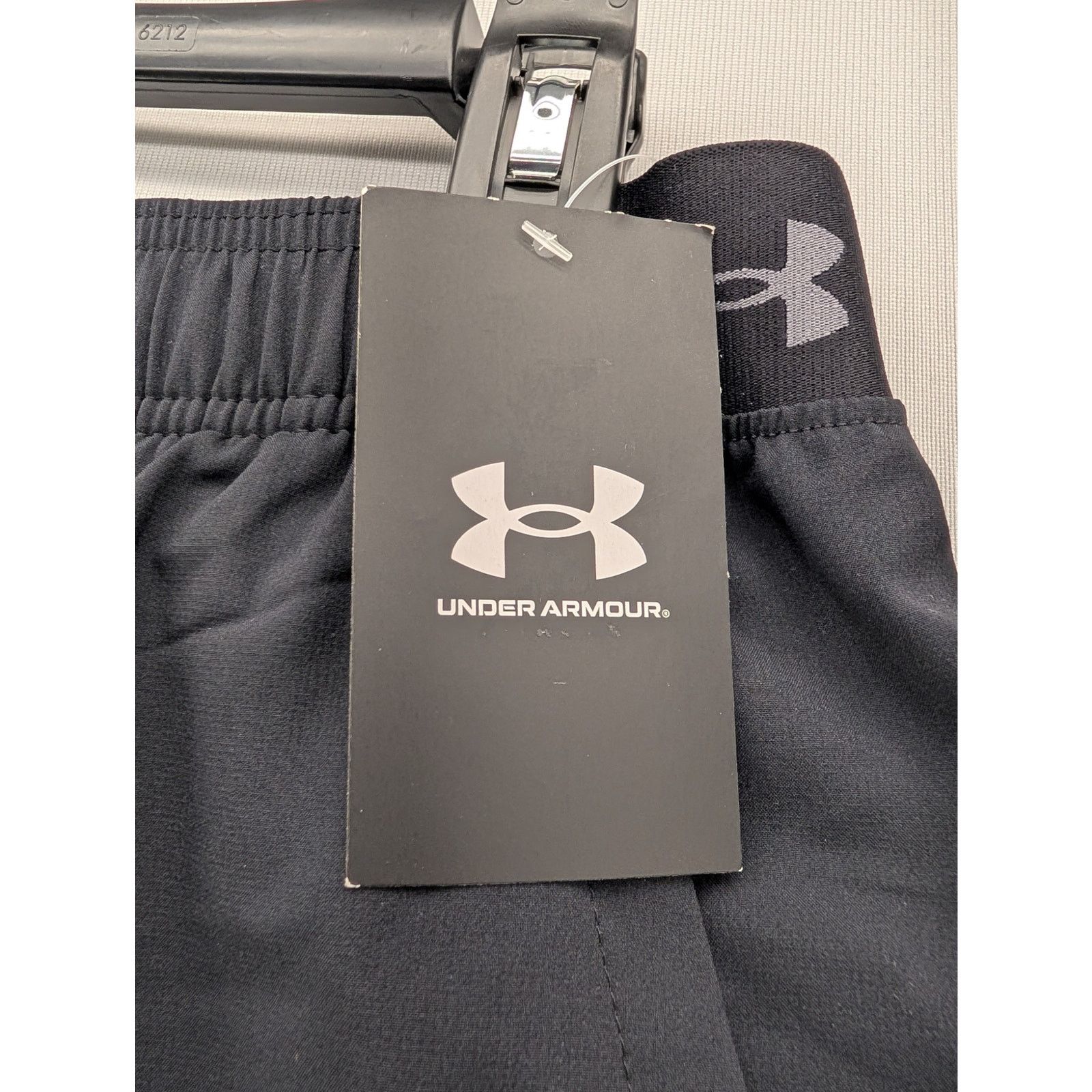 Under Armour NWT Under Armour UA Vanish Woven 2.0 Men's 6" Shorts Black Size US 32 / EU 48 - 4 Thumbnail