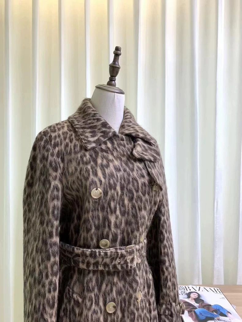 Max Mara Max Mara Leopard-print double-breasted wool coat Size M / US 6-8 / IT 42-44 - 5 Thumbnail