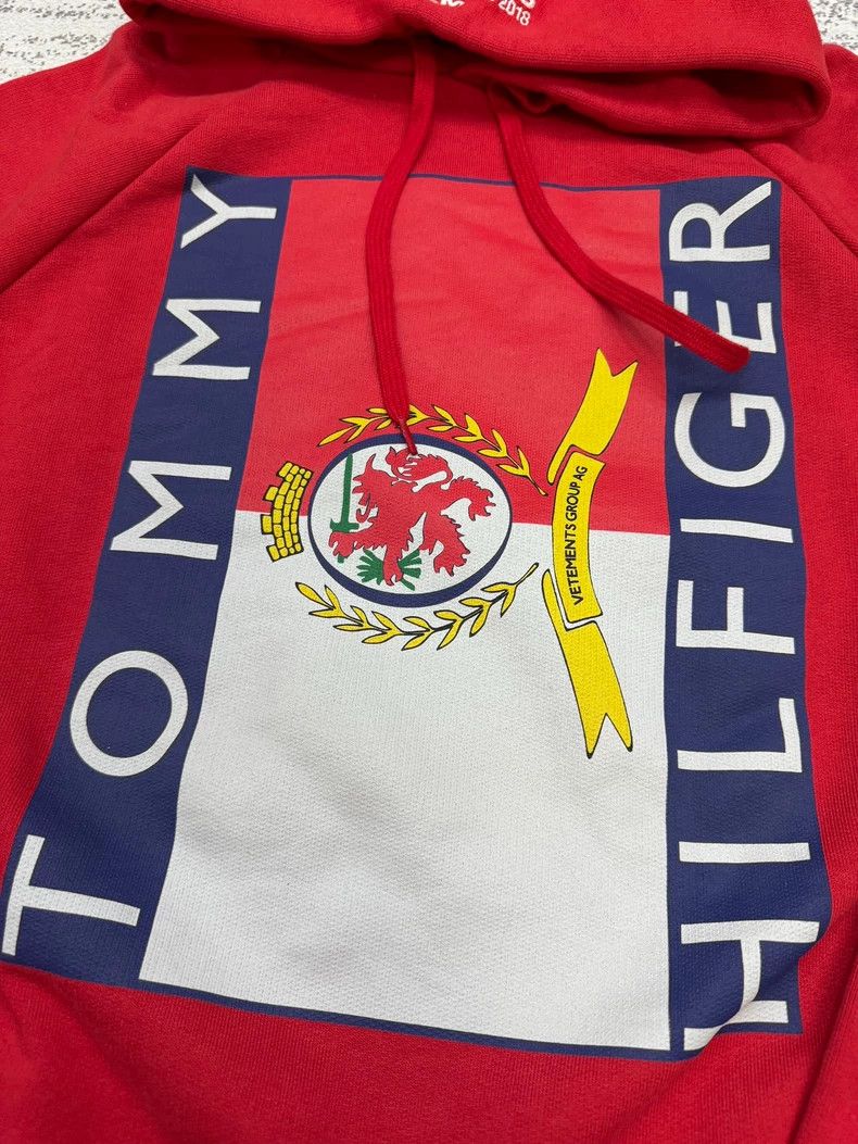 Vetements vetements 2018 SS Tommy Hilfiger new co-branded hoodie 2501 Size US S / EU 44-46 / 1 - 2 Thumbnail