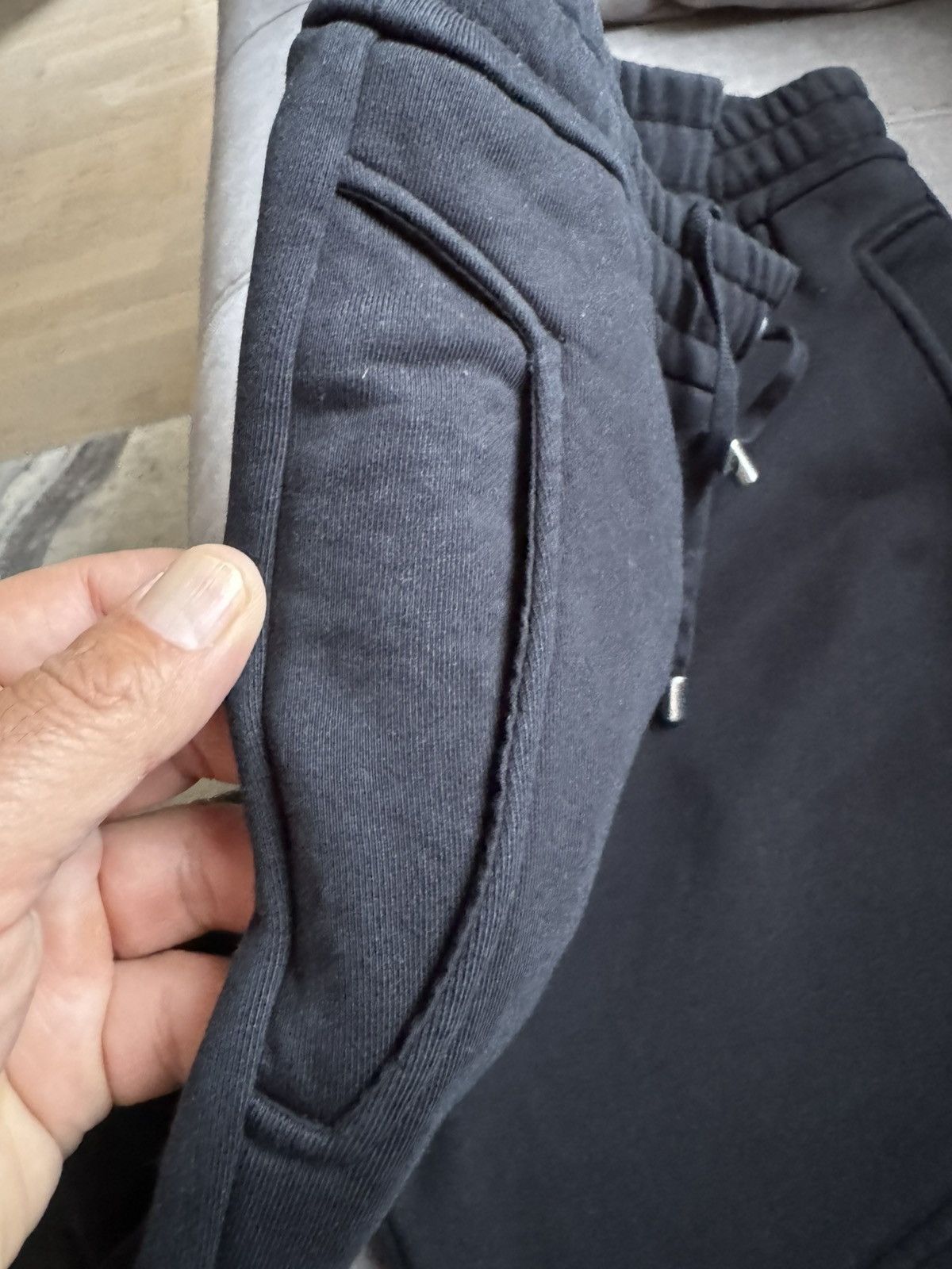 Balmain BALMAIN joggers STUDY/SEE real tape measurements in photos Size US 29 - 11 Thumbnail
