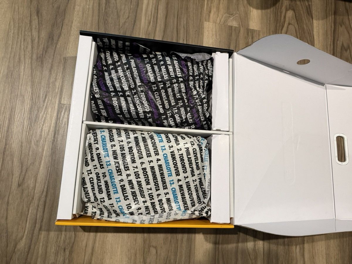 Nike × Undefeated DS Nike x Undefeated Kobe 5 Protro What If Pack Size US 12 / EU 45 - 10 Thumbnail