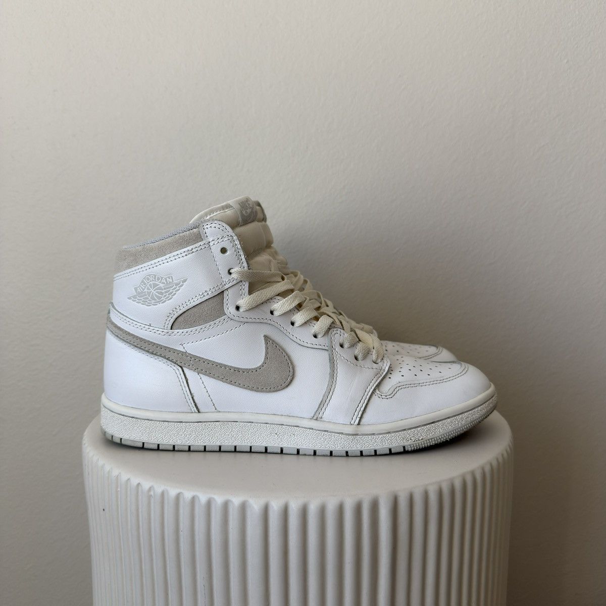 Nike Air Jordan 1 Retro High ‘85 OG ‘Neutral Grey’ Size US 9.5 / EU 42-43 - 4 Thumbnail