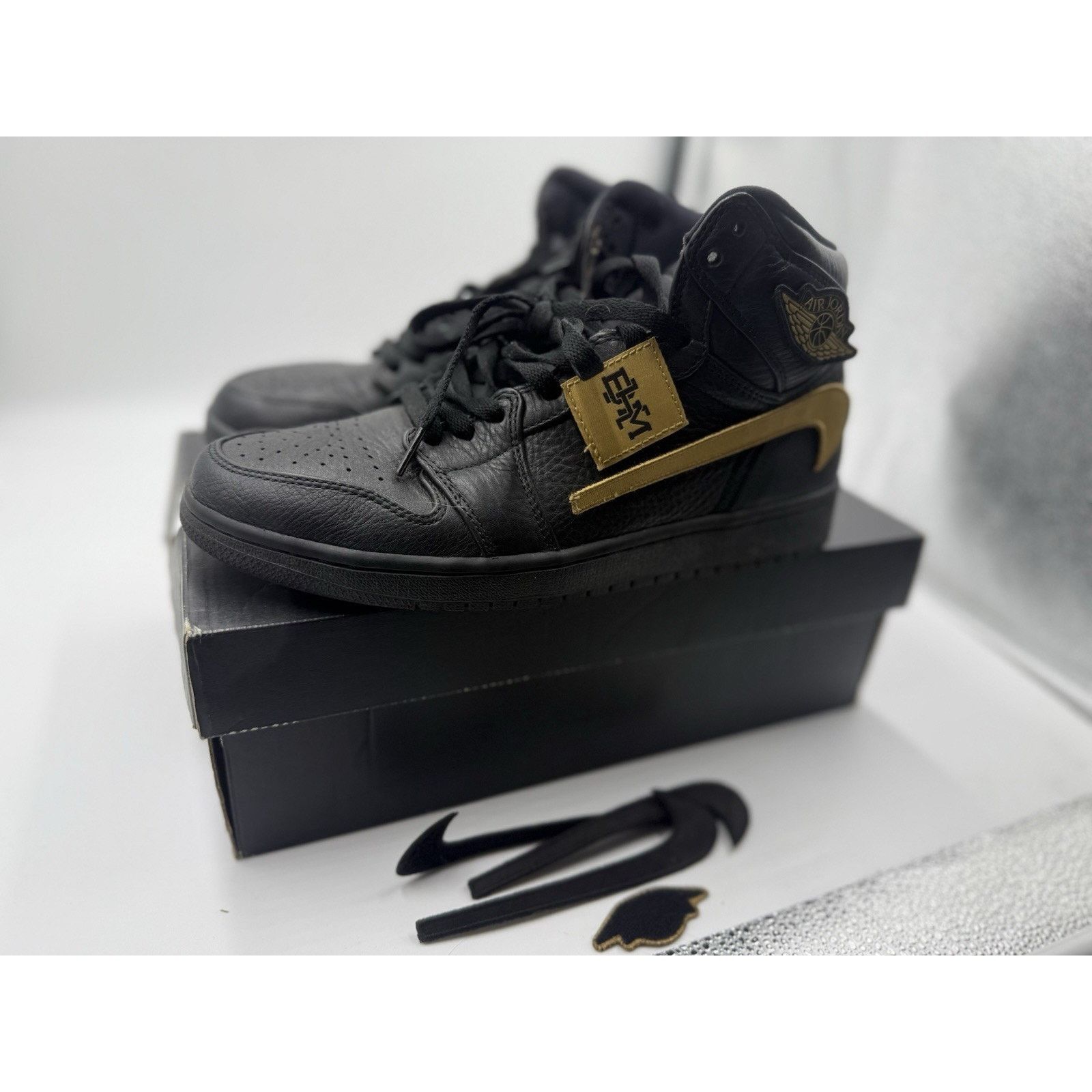 Jordan Brand Size 8.5 - Air Jordan 1 Retro 2017 High BHM Size US 8.5 / EU 41-42 - 3 Thumbnail