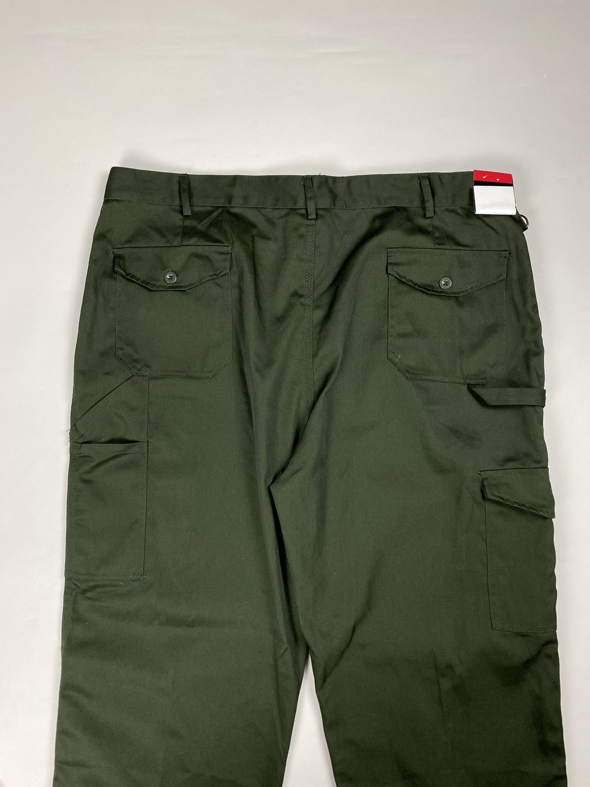 Dickies BNWT! Dickies Workwear men’s cargo pants trousers Size US 42 / EU 58 - 24 Thumbnail