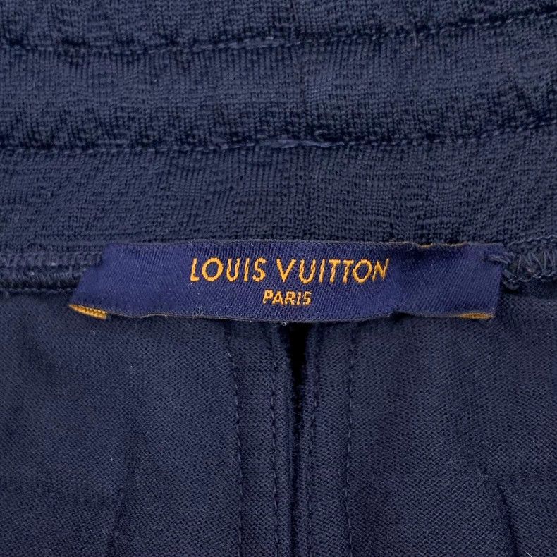 Louis Vuitton Louis Vuitton size xs Navy logo embossed full-print drawstr Size US 28 / EU 44 - 6 Thumbnail