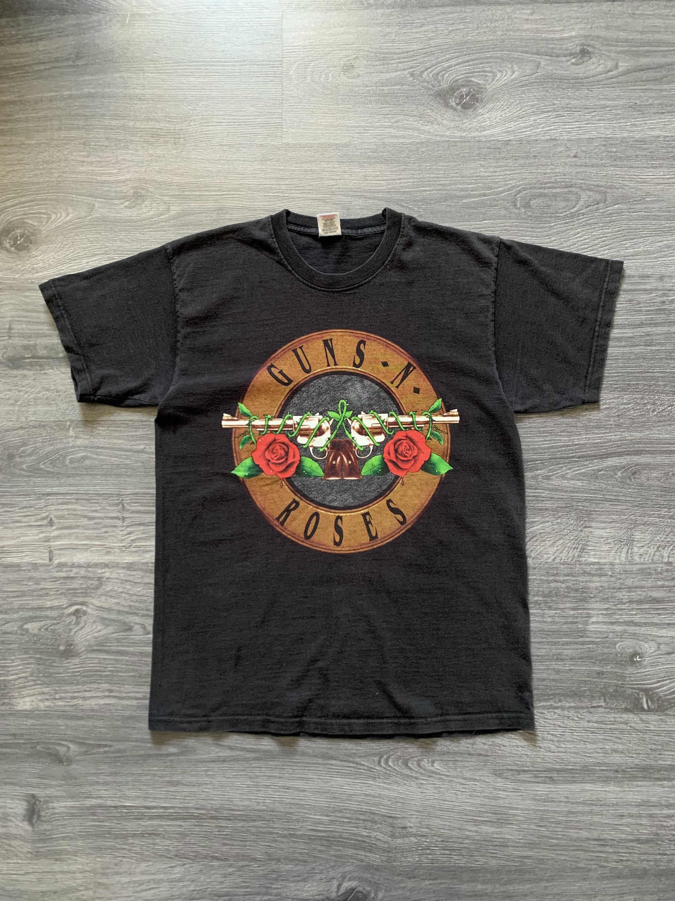 Band Tees × Guns N' Roses Vintage 2000s Guns N Roses Graphic Band Tee T Shirt Size US S / EU 44-46 / 1 - 1 Thumbnail