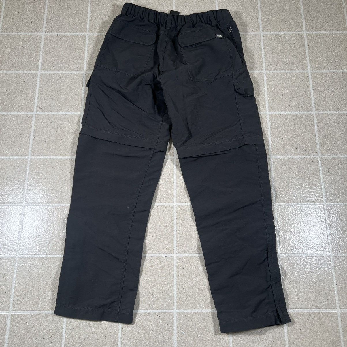 The North Face The North Face Zip Off Convertible Pant Gray Hiking Outdoors Size US 28 / EU 44 - 4 Thumbnail