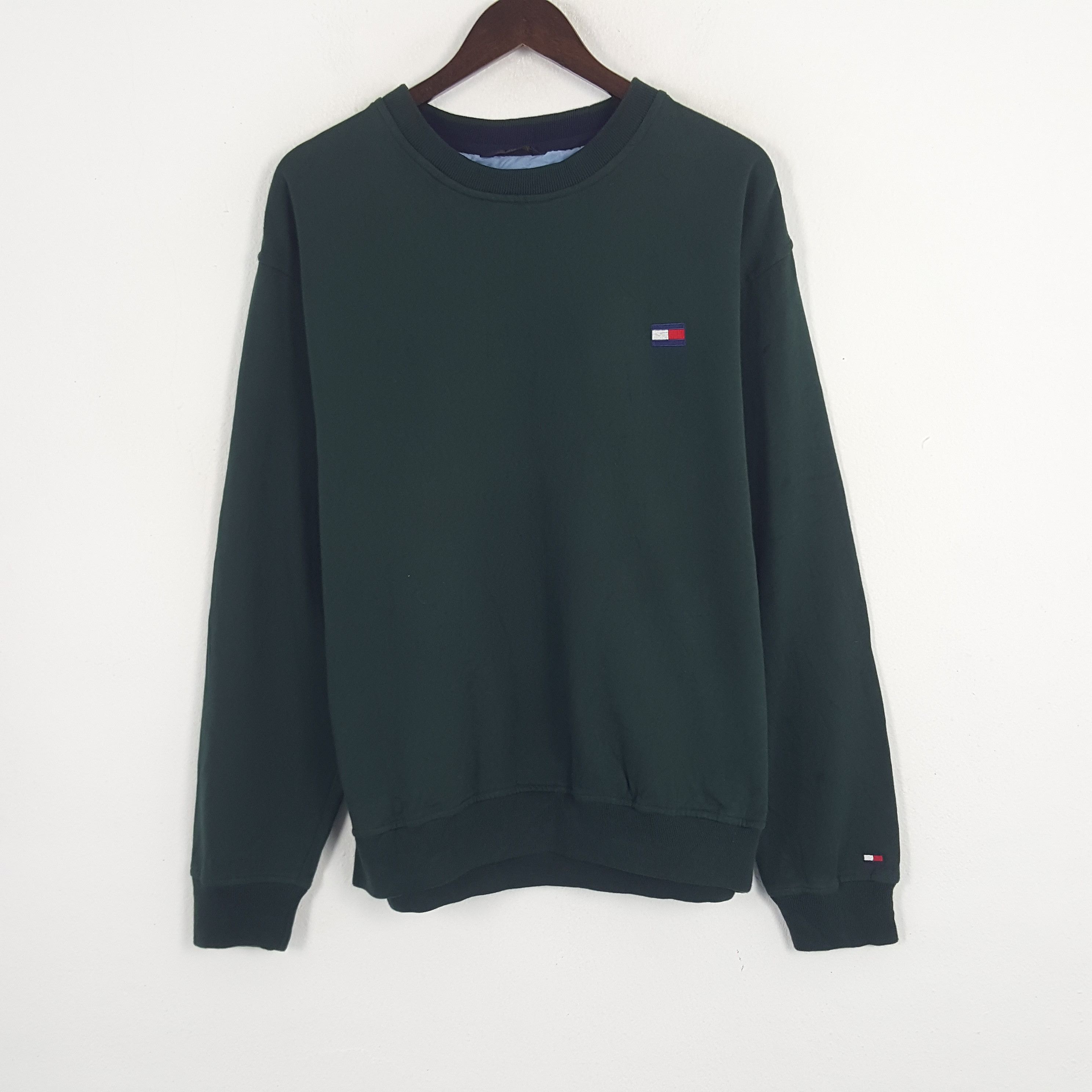 Tommy Hilfiger × Vintage Vintage Tommy Hifiger Embroidery Logo Sweatshirt Size US L / EU 52-54 / 3 - 1 Thumbnail
