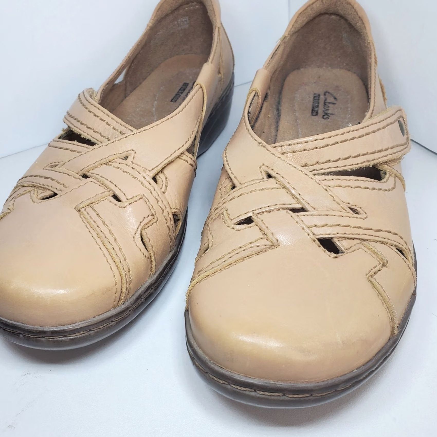 Clarks Clarks Wmns Strappy Flat Comfort Sandals Sz 6.5 Tan Beige Leather Preppy Summer Size US 7 / IT 37 - 2 Thumbnail