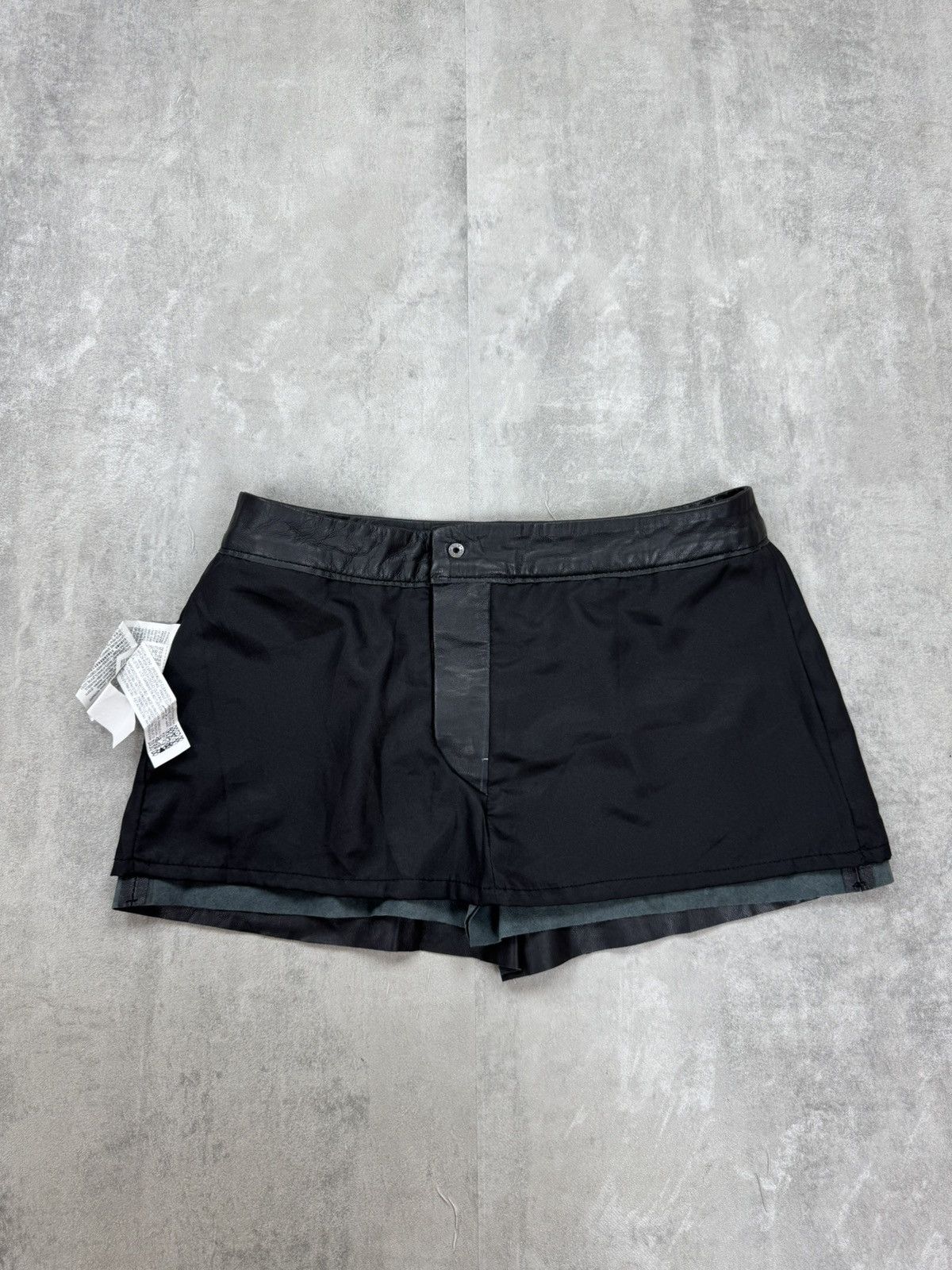 Zara KAIA x ZARA Leather mini skirt Women’s size XS Size 25" / US 0 / IT 36 - 4 Thumbnail
