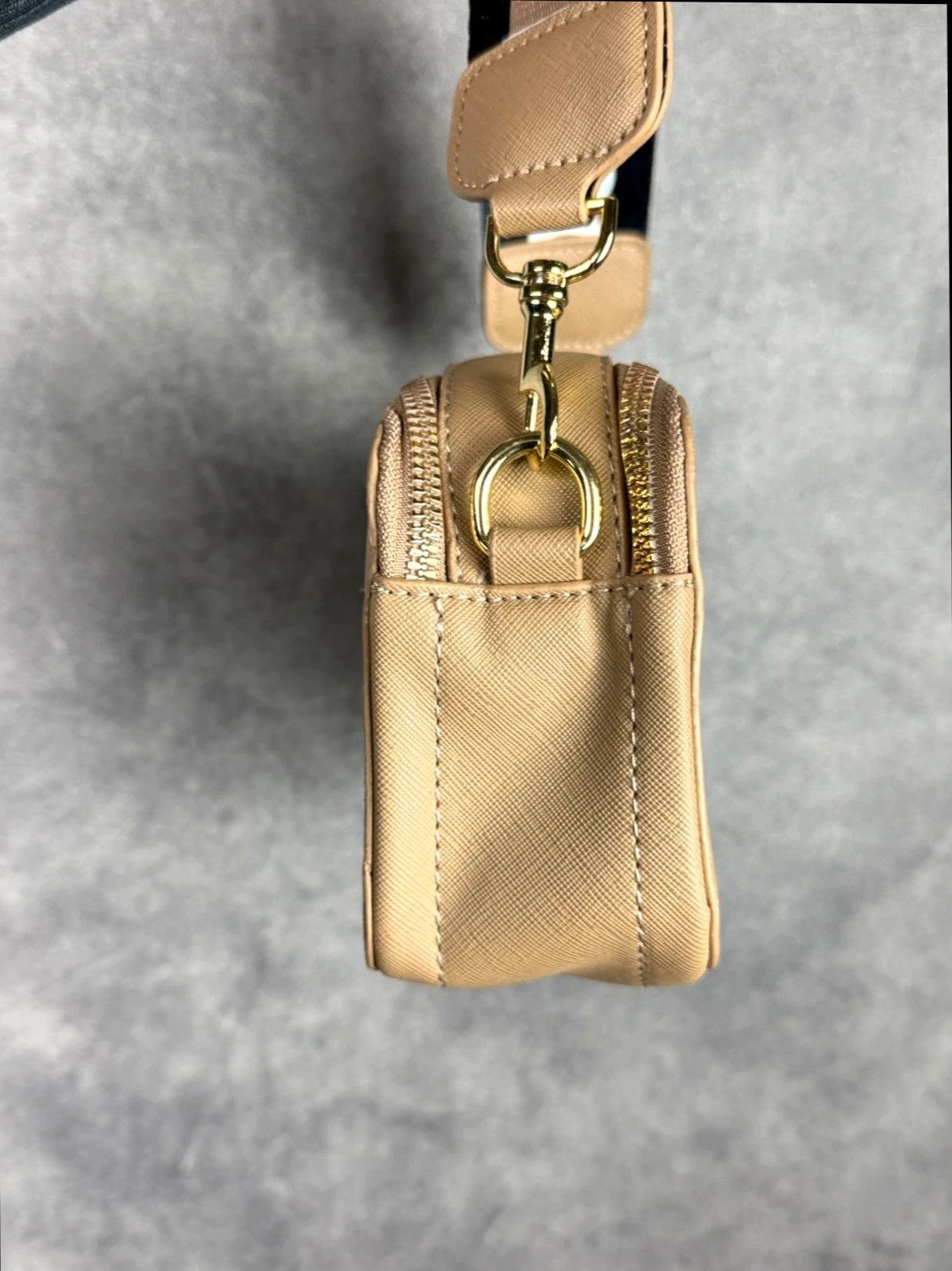 Marc Jacobs Marc Jacobs The Snapshot Shoulder Bag Beige Logo Size ONE SIZE - 4 Thumbnail