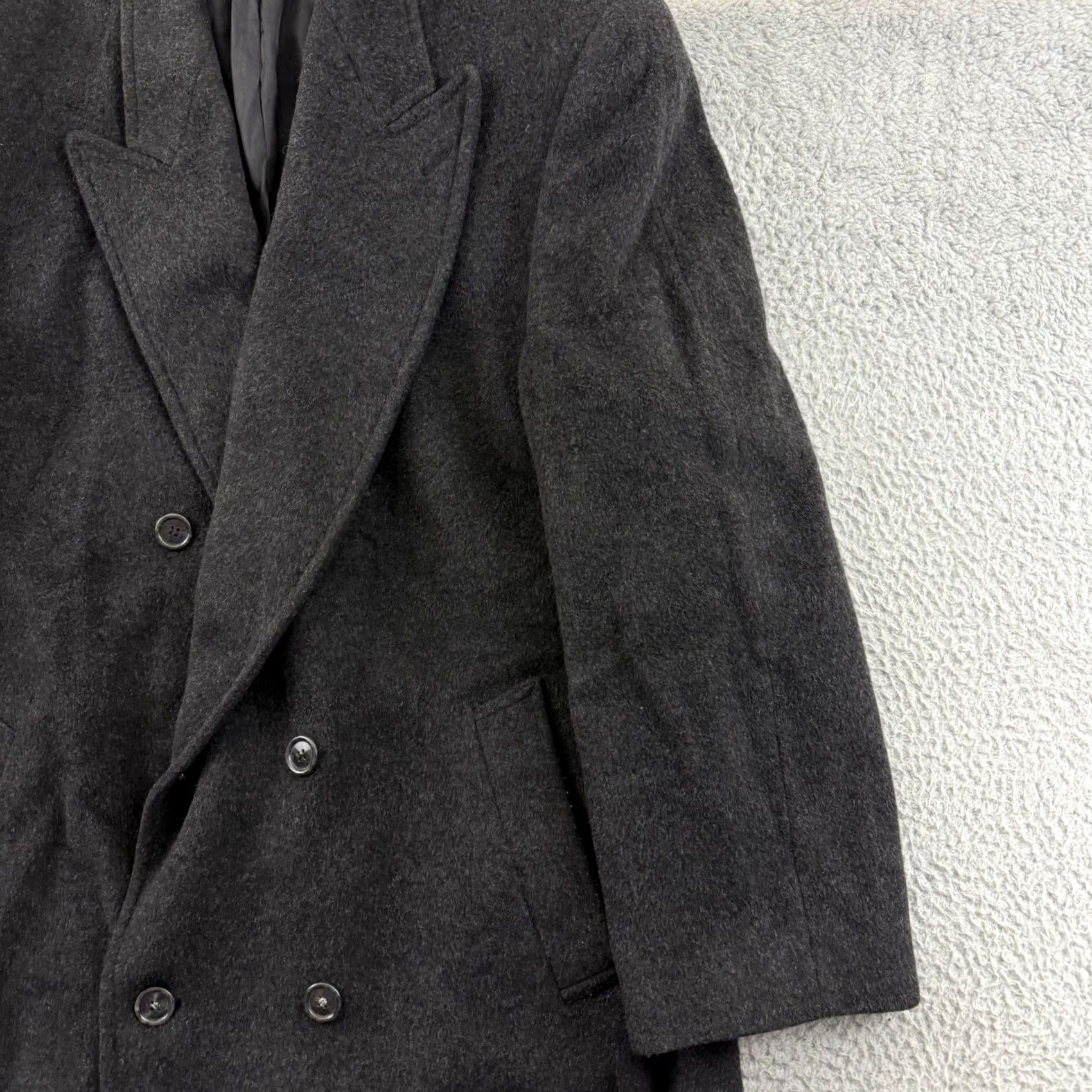 Vintage VINTAGE Nino Cerruti Coat Men 46L Gray Trench Wool Cashmere Overcoat Double Breast Long Coat Size US S / EU 44-46 / 1 - 5 Thumbnail