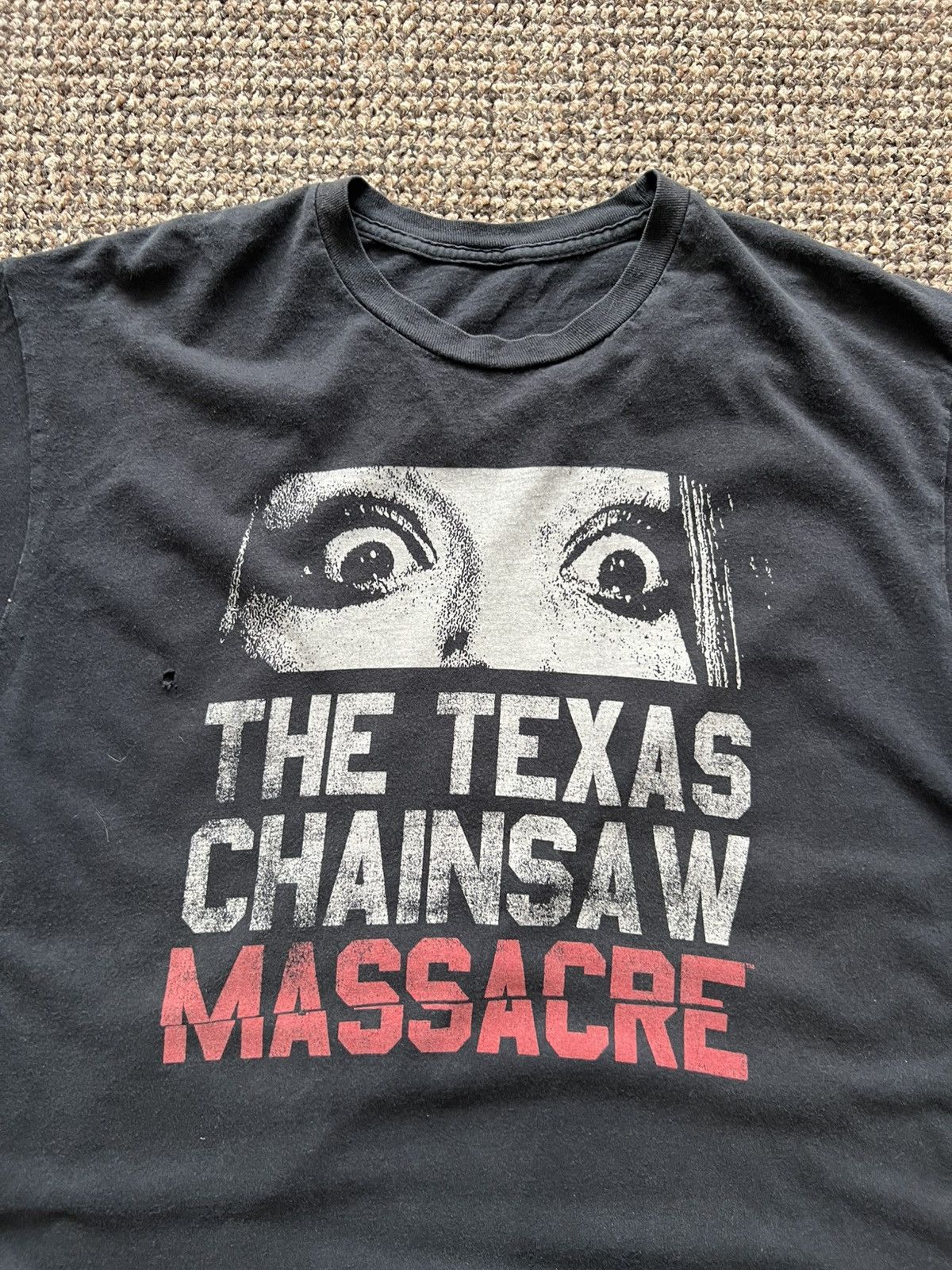 Band Tees VINTAGE TEXAS CHAINSAW MASSACRE TSHIRT HORROR MOVIE 90’S Size US M / EU 48-50 / 2 - 9 Thumbnail