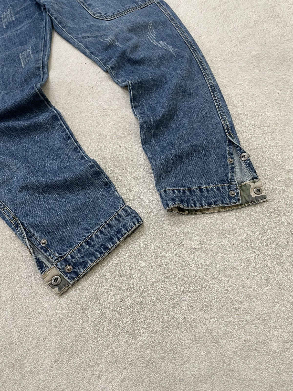 Japanese Brand 2000s Japanese Camo Cargo Denim Distressed Wash Jeans Y2K Size US 34 / EU 50 - 3 Thumbnail