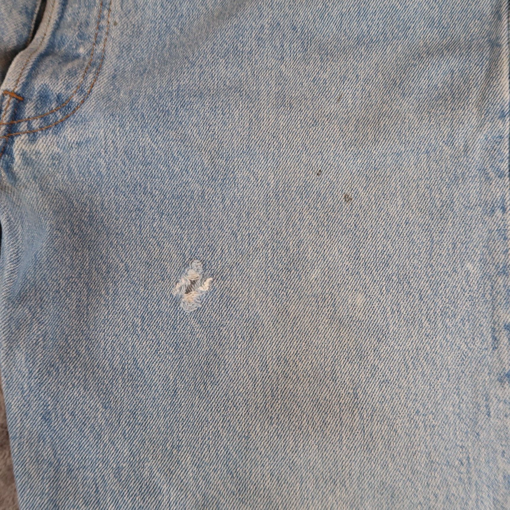 Levi's VINTAGE Levi's 501 Jeans 36x32 (33x30.5) Blue Denim Mens USA - 5-Pocket Button Closure Distressed Regular Fit 90s 501 Series Size US 36 / EU 52 - 5 Thumbnail