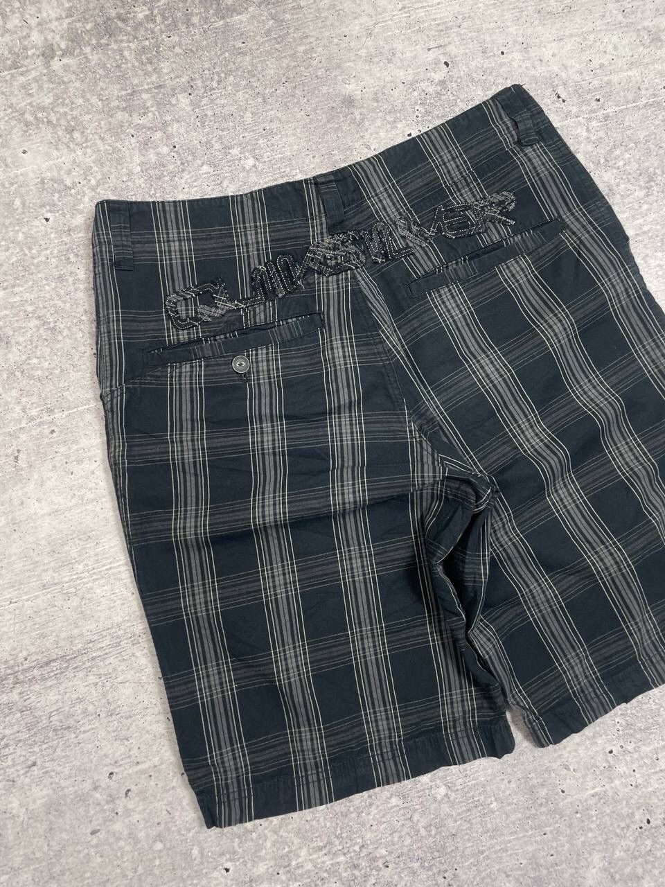 Quiksilver Vintage Quiksilver Big Logo Relaxed Fit Shorts Y2K Size US 34 / EU 50 - 2 Thumbnail