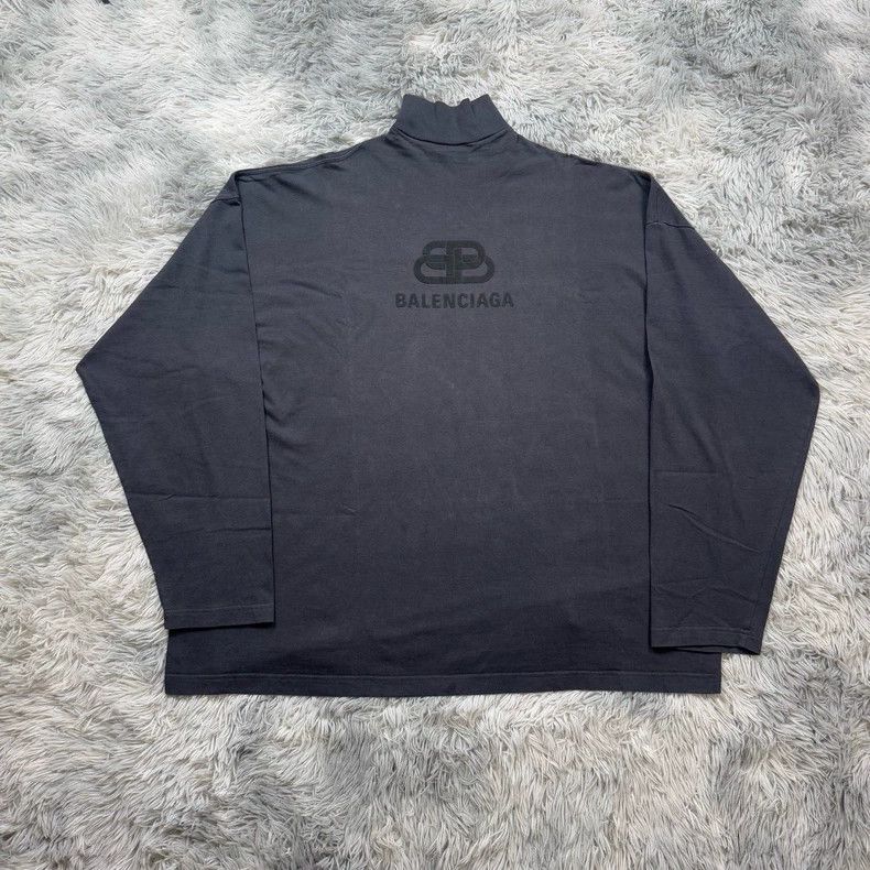 Balenciaga Balenciaga Lock long sleeve Size US XS / EU 42 / 0 - 1 Thumbnail