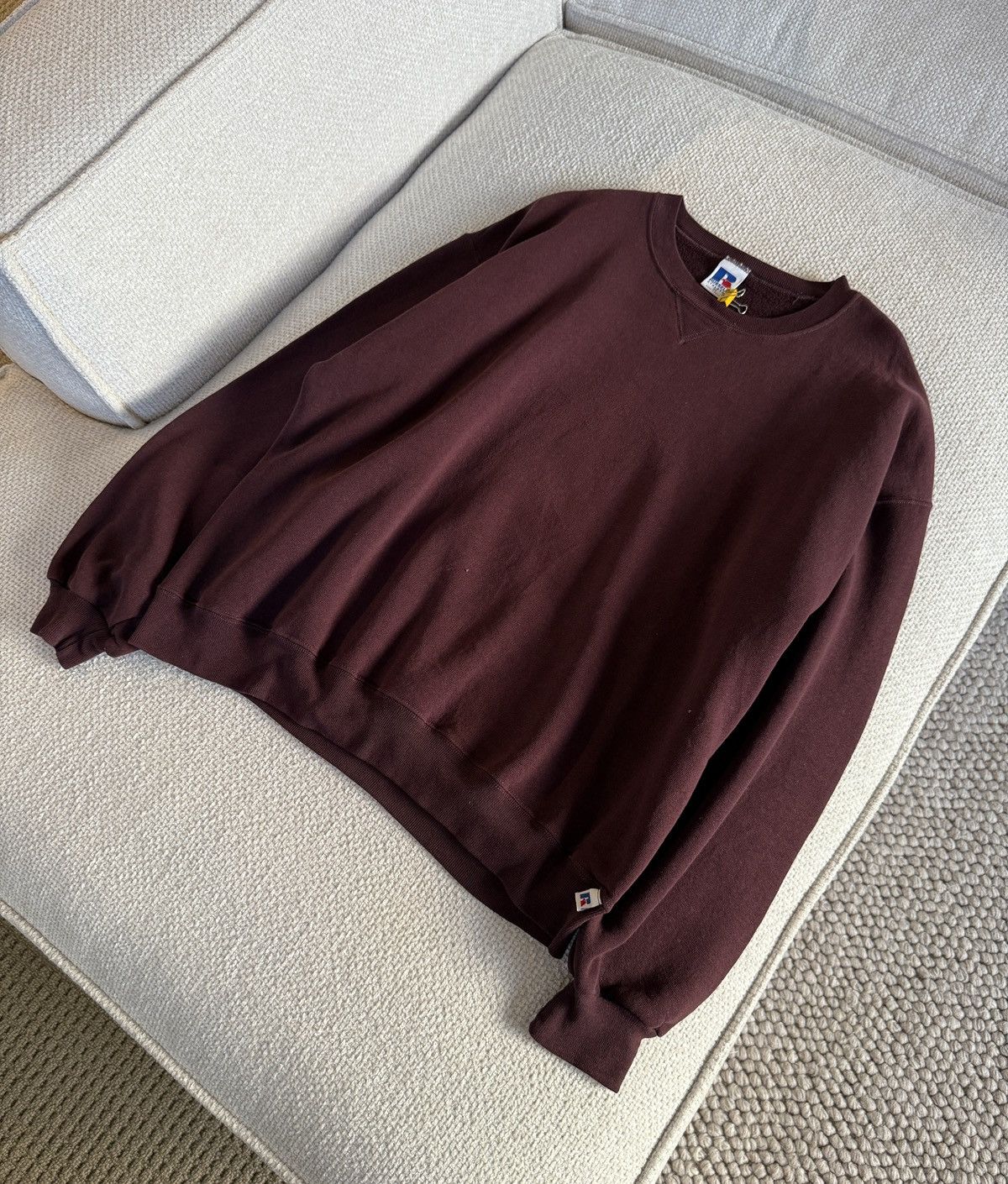 VINTAGE 90s RUSSELL DARK BROWN CREWNECK