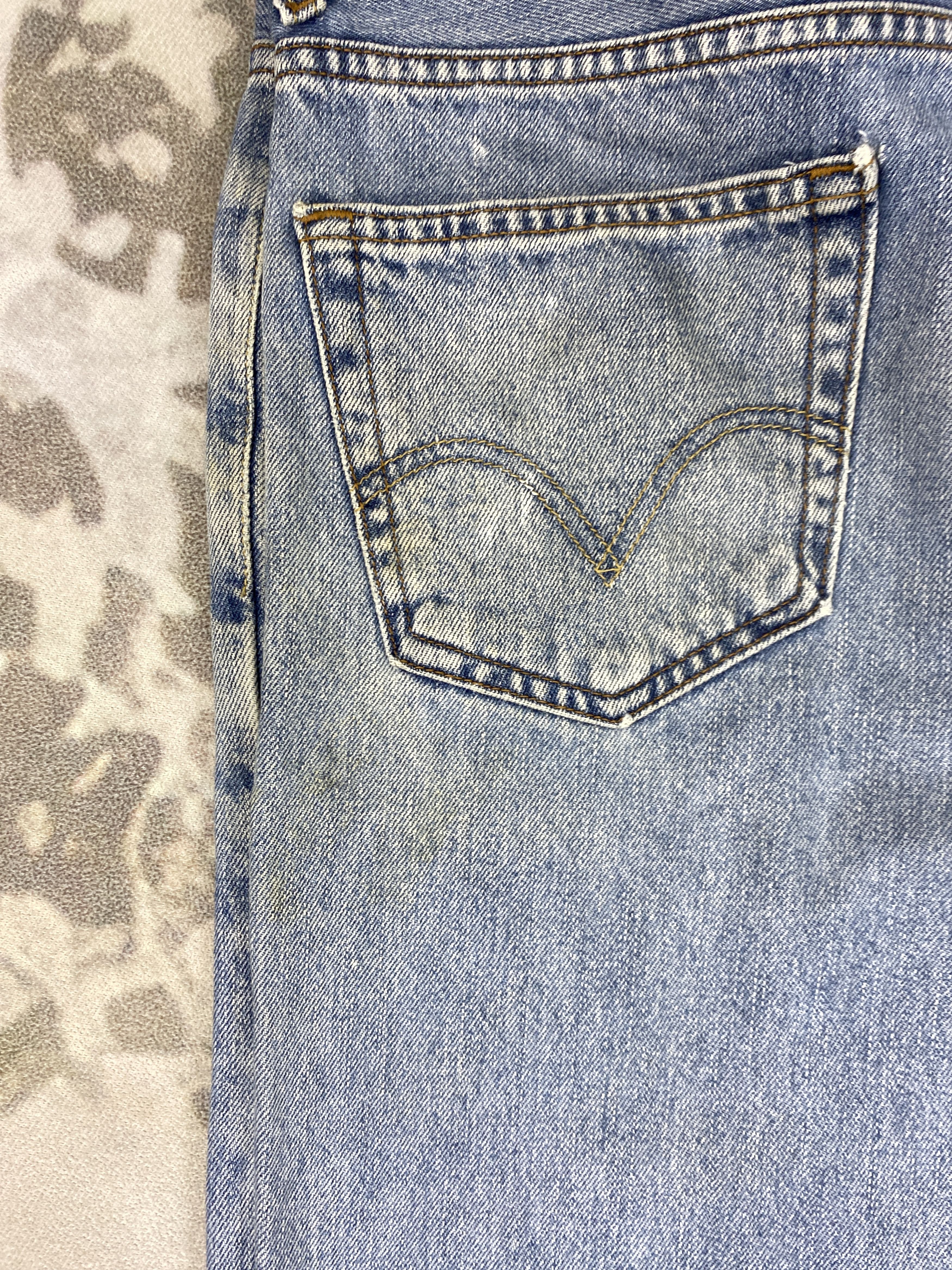 Vintage Light Blue Wash Vintage Levi's 550 36x32 Denim -JN2121 Size US 36 / EU 52 - 14 Thumbnail