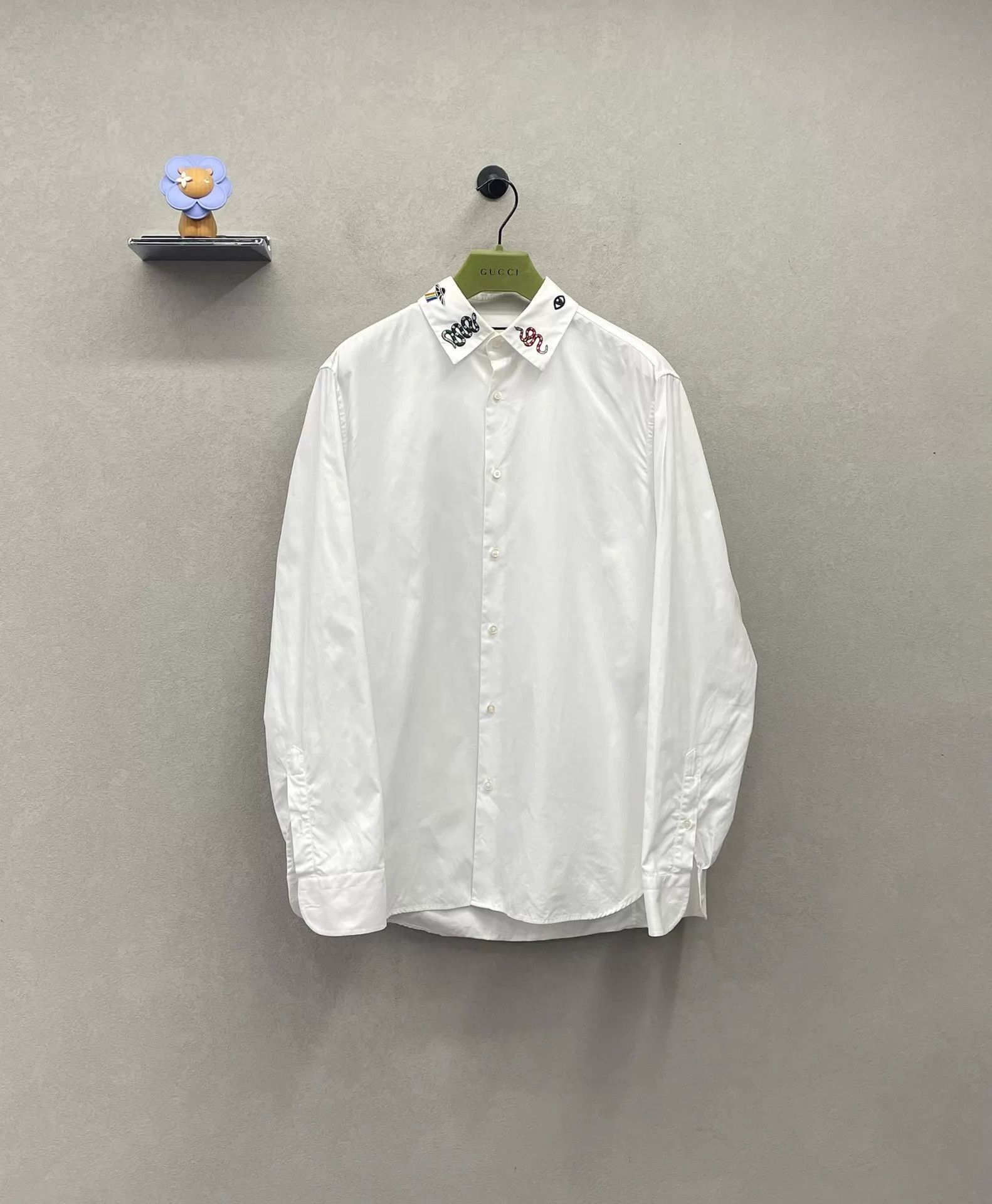 Gucci White Embroidered Collar Long Sleeve Button-Up Shirt Size US XL / EU 56 / 4 - 2 Thumbnail