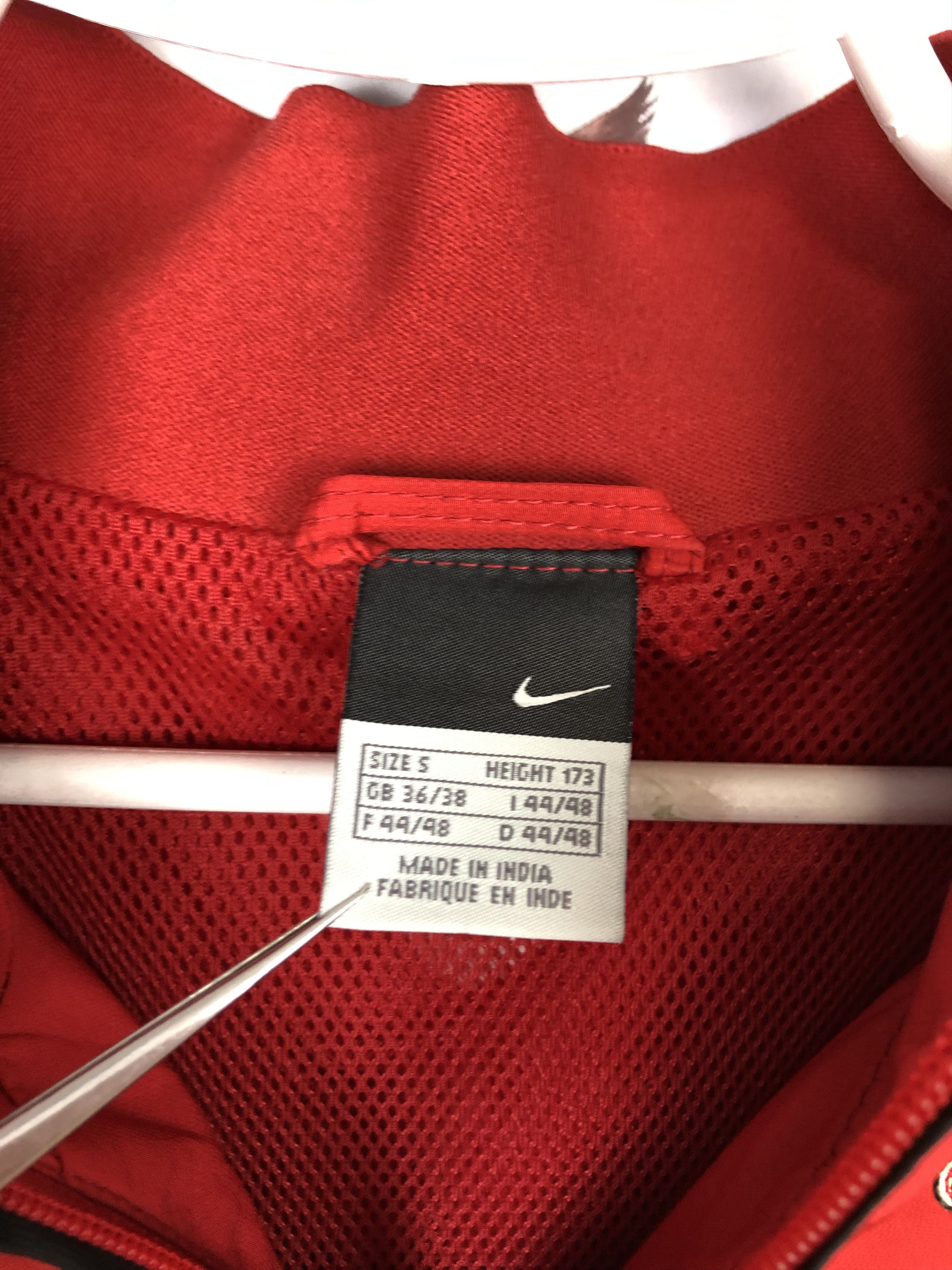 Nike Vintage Nike Manchester United Football Train Jacket Soccer Size US S / EU 44-46 / 1 - 12 Thumbnail