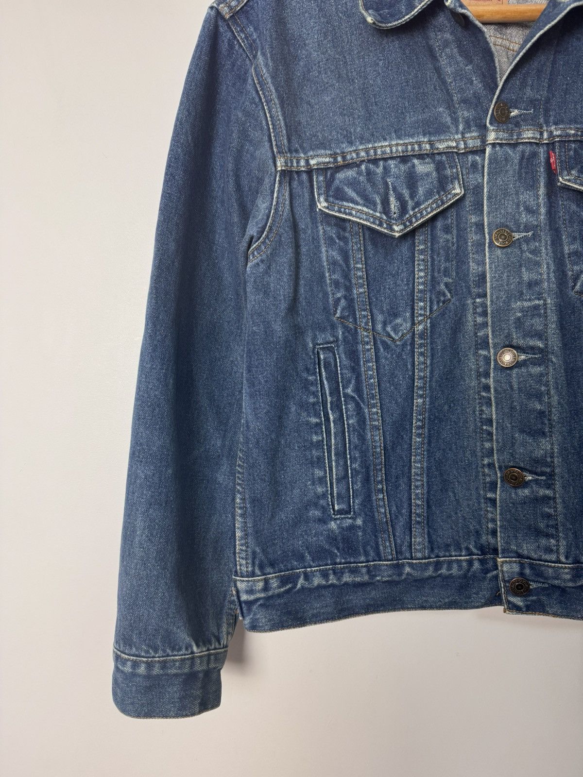 Levi's Vintage Levi’s Faded Blue Trucker Denim Jacket Size US S / EU 44-46 / 1 - 5 Thumbnail