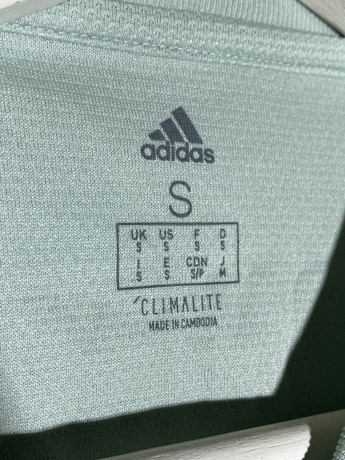 Adidas Adidas FC Bayern Munchen 2018/19 Away Football Shirt Size US S / EU 44-46 / 1 - 15 Thumbnail