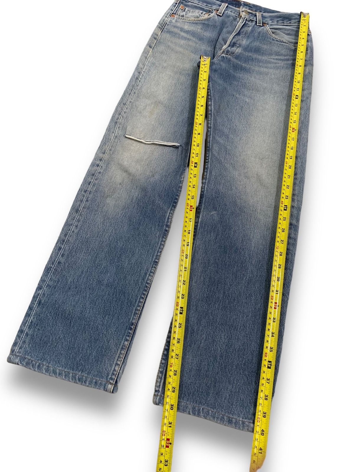 Levi's Vintage 90s Levis 501 Distressed Jeans Stamp Button #501 Size US 28 / EU 44 - 14 Thumbnail