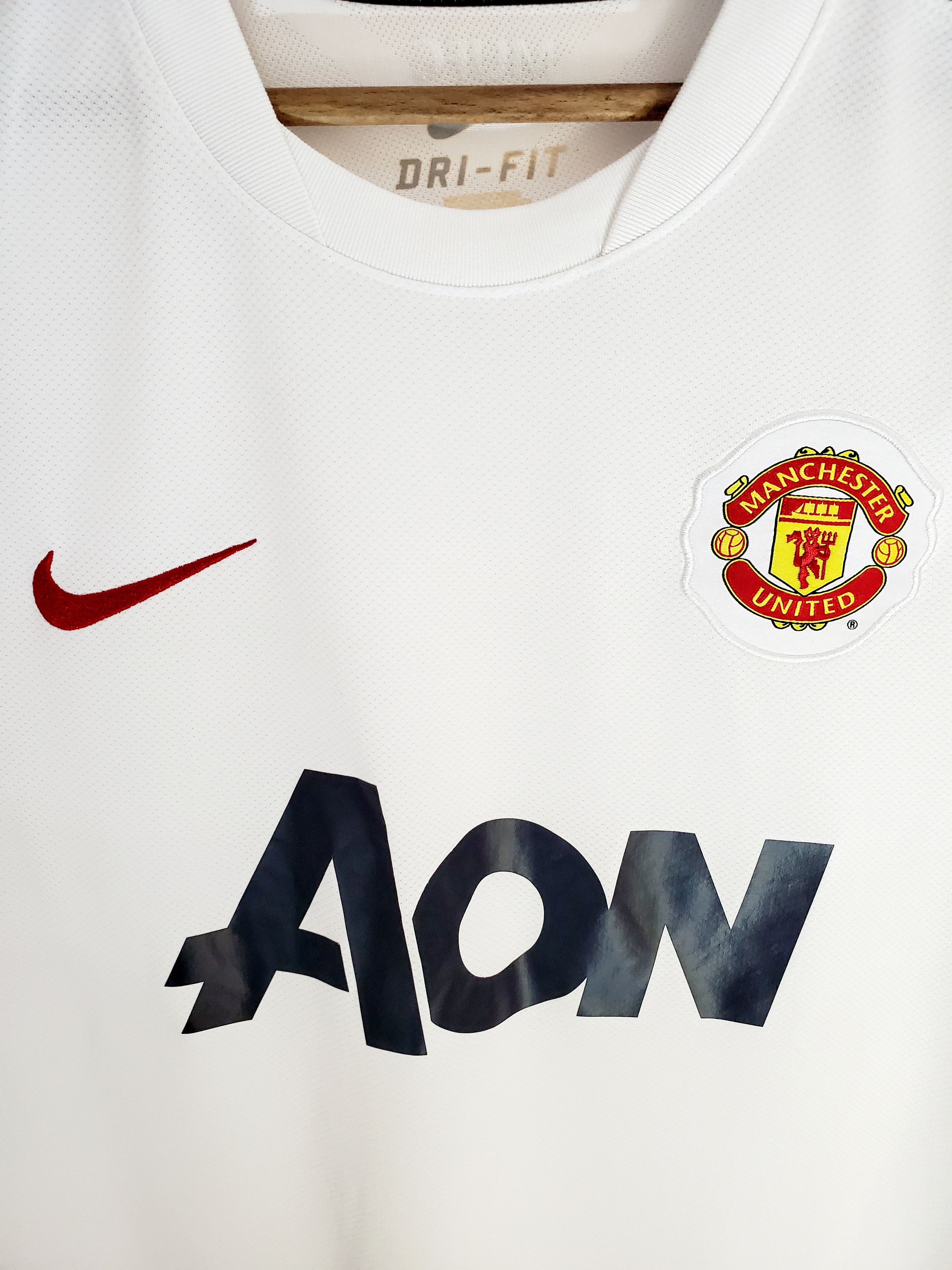 Nike MANCHESTER UNITED 2010 2011 Nike AWAY jersey new condition L Size US L / EU 52-54 / 3 - 2 Thumbnail