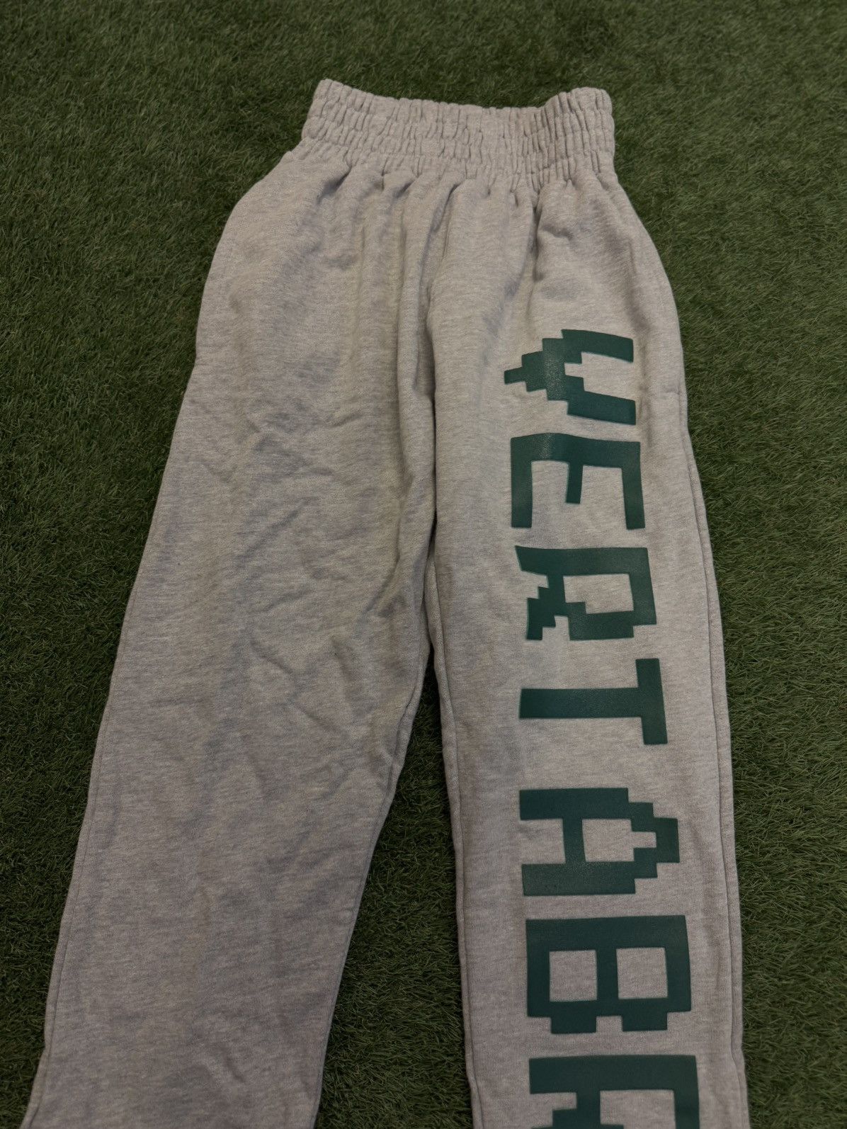 Vertabrae Vertabrae Sweatpants Size Large Grey/Green (NEW) Size US 34 / EU 50 - 4 Thumbnail