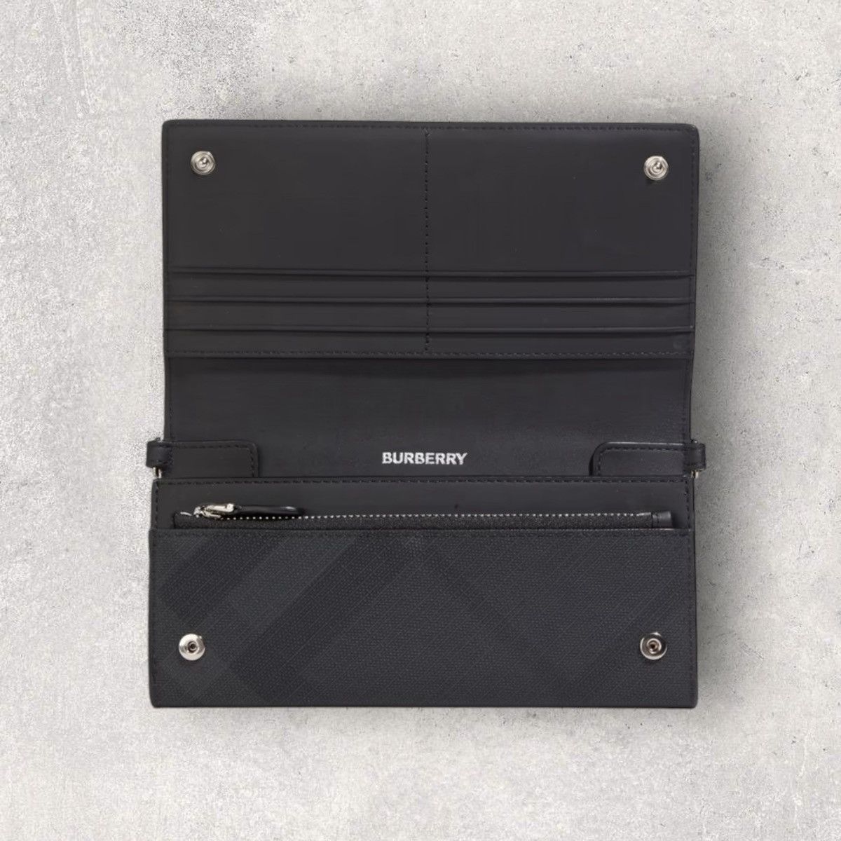 Burberry Burberry Plaid Wallet Crossbody Bag Size ONE SIZE - 4 Thumbnail