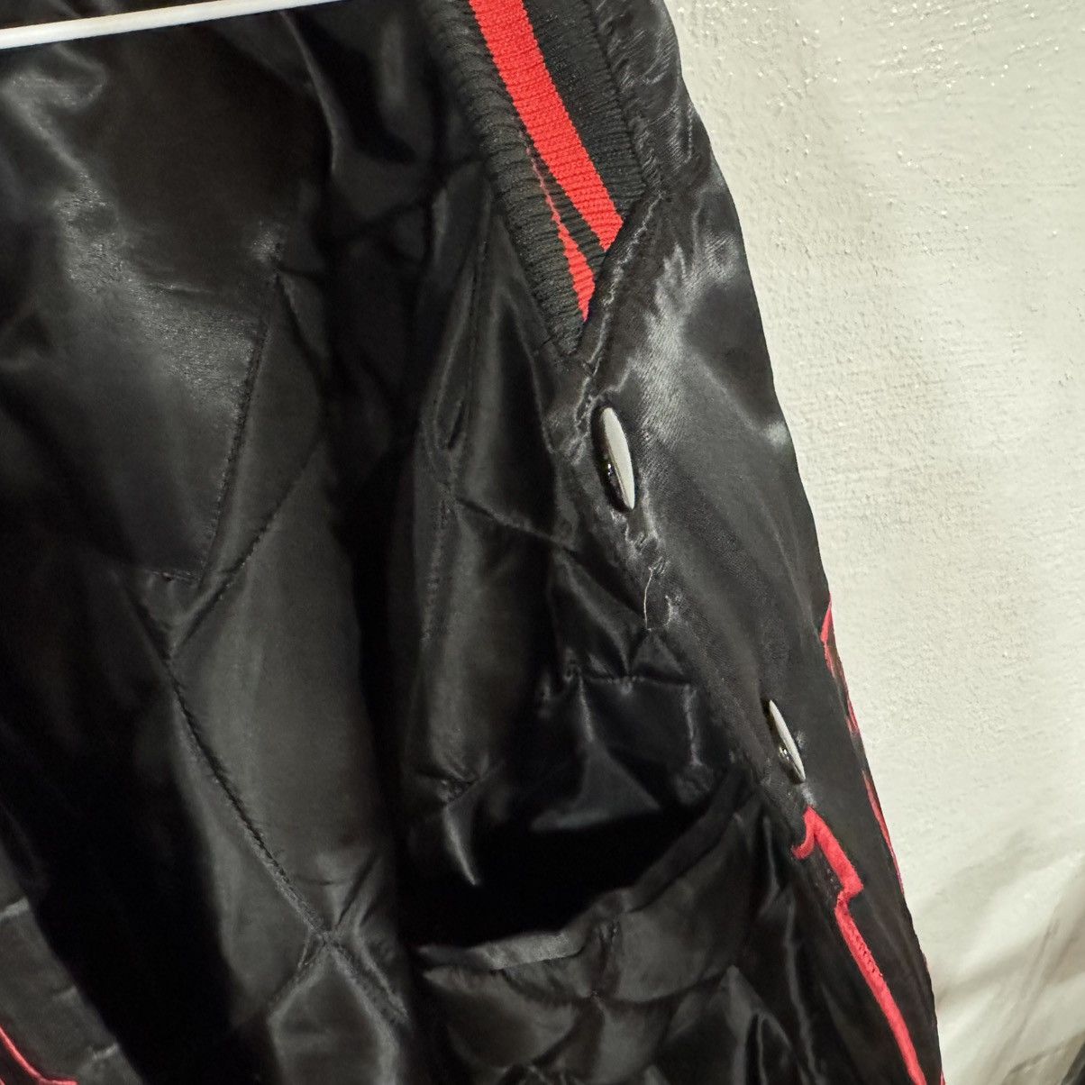 Majestic Vtg Chicago Bulls Satin Bomber Jacket Red Black Mens 2-3XL Size US XXL / EU 58 / 5 - 18 Thumbnail