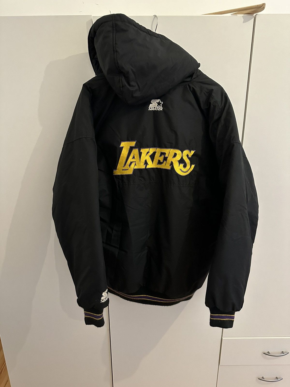 Starter Jacket Los Angeles Lakers Size XL Vintage 90s