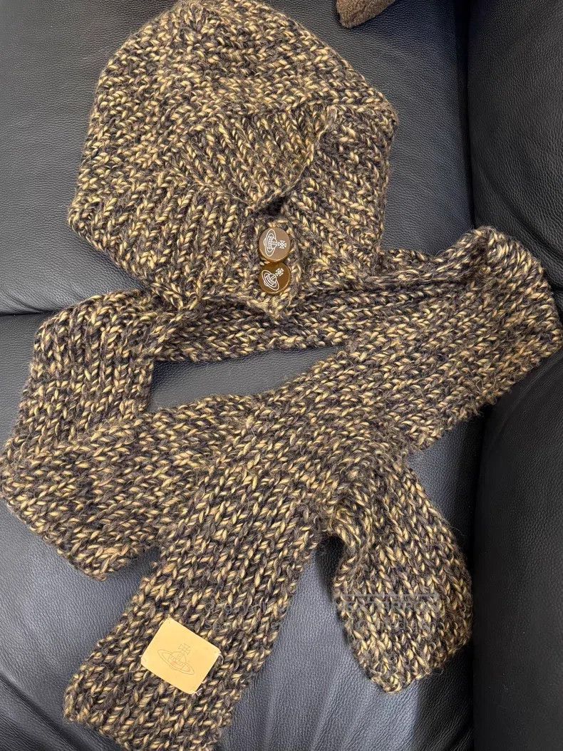 Vivienne Westwood Vivienne Westwood Integrated hood scarf Size ONE SIZE - 1 Thumbnail