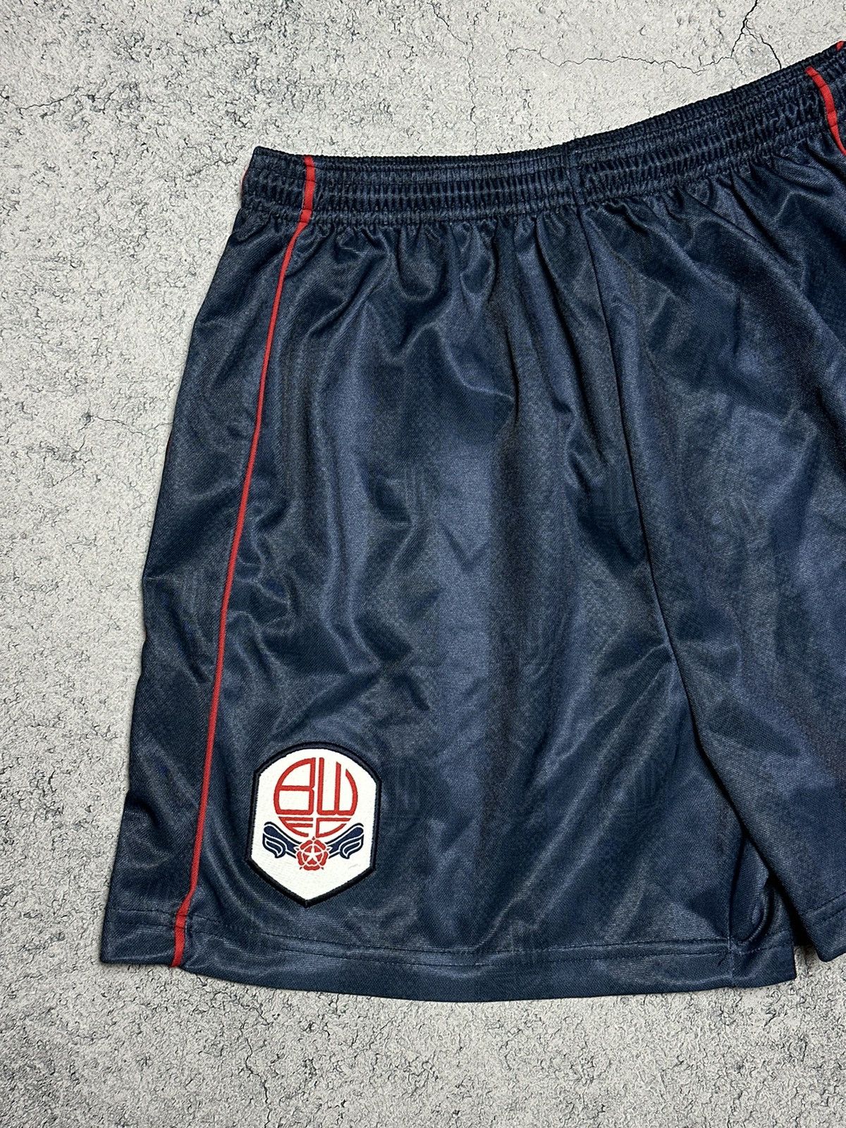 Reebok Vintage Reebok Bolton Wanderers Shorts Size US 30 / EU 46 - 2 Thumbnail