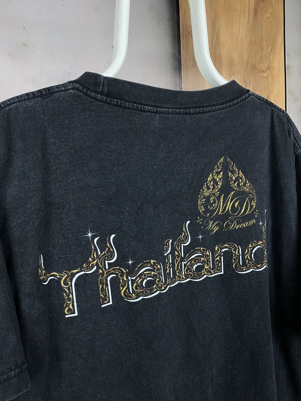 Japanese Brand 🐉Vintage 90s T-Shirt 3D Logo Big Chines Dragon Thailand Tee🐉 Size US L / EU 52-54 / 3 - 4 Thumbnail