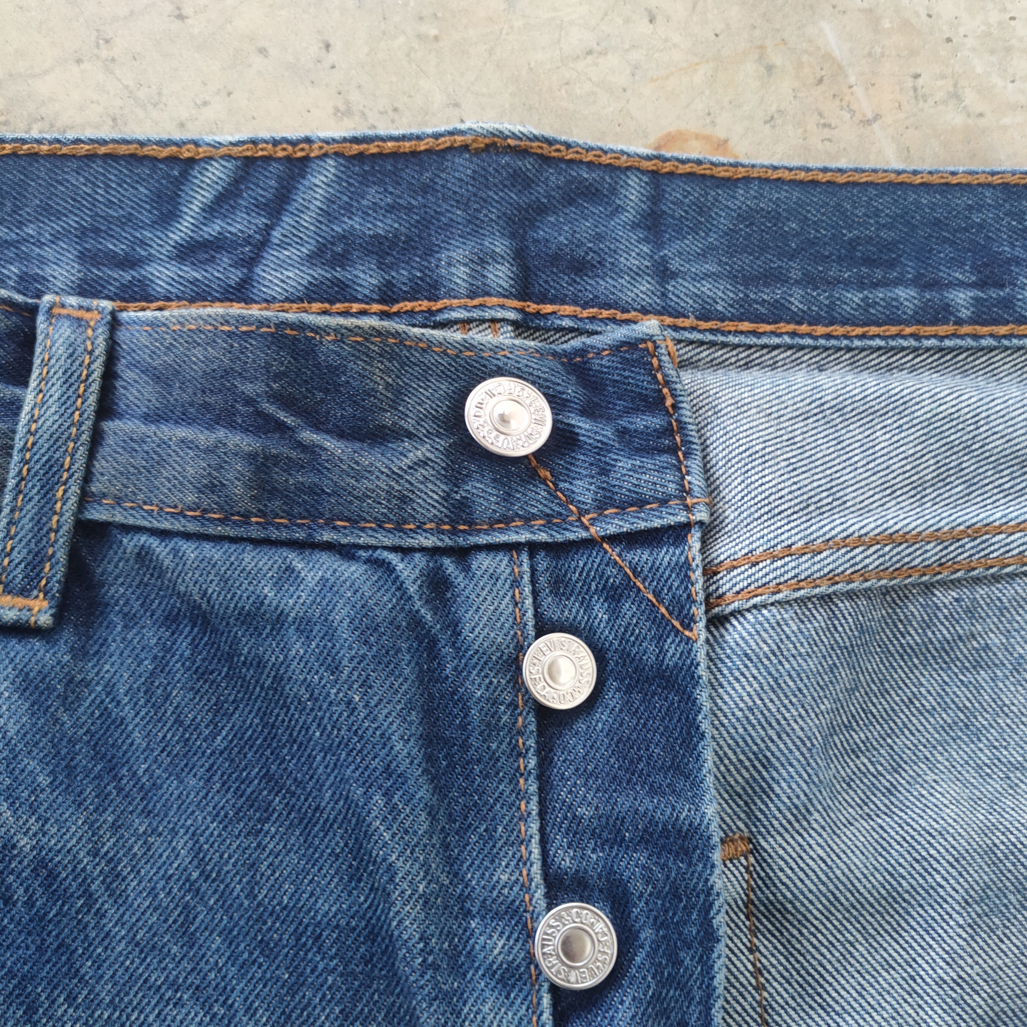 Levi's W37 LEVI'S 501 DISTRESSED FADED JEANS PANTS Size US 37 - 7 Thumbnail