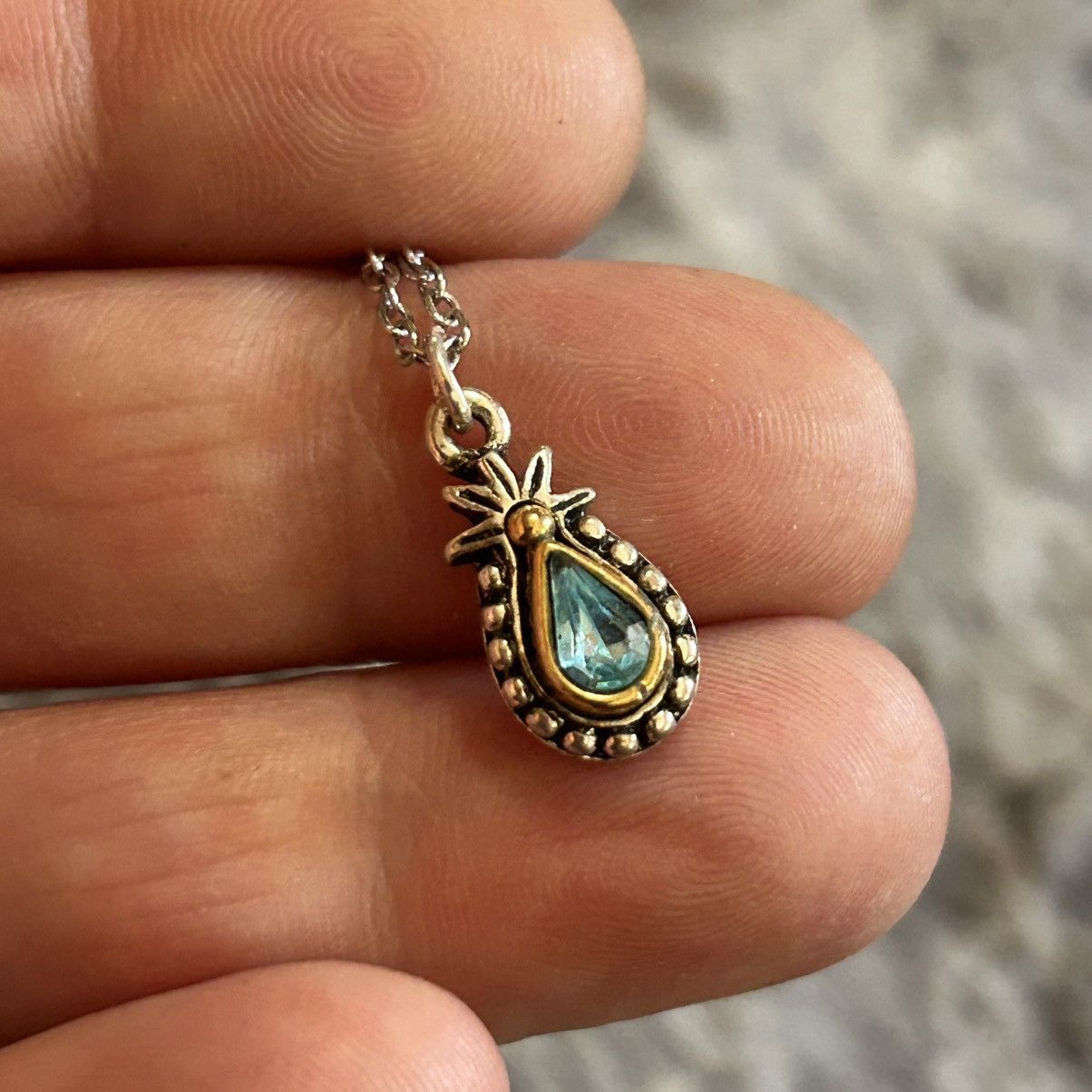Vintage Vintage blue tear drop glass crystal pendant necklace Size ONE SIZE - 1 Thumbnail