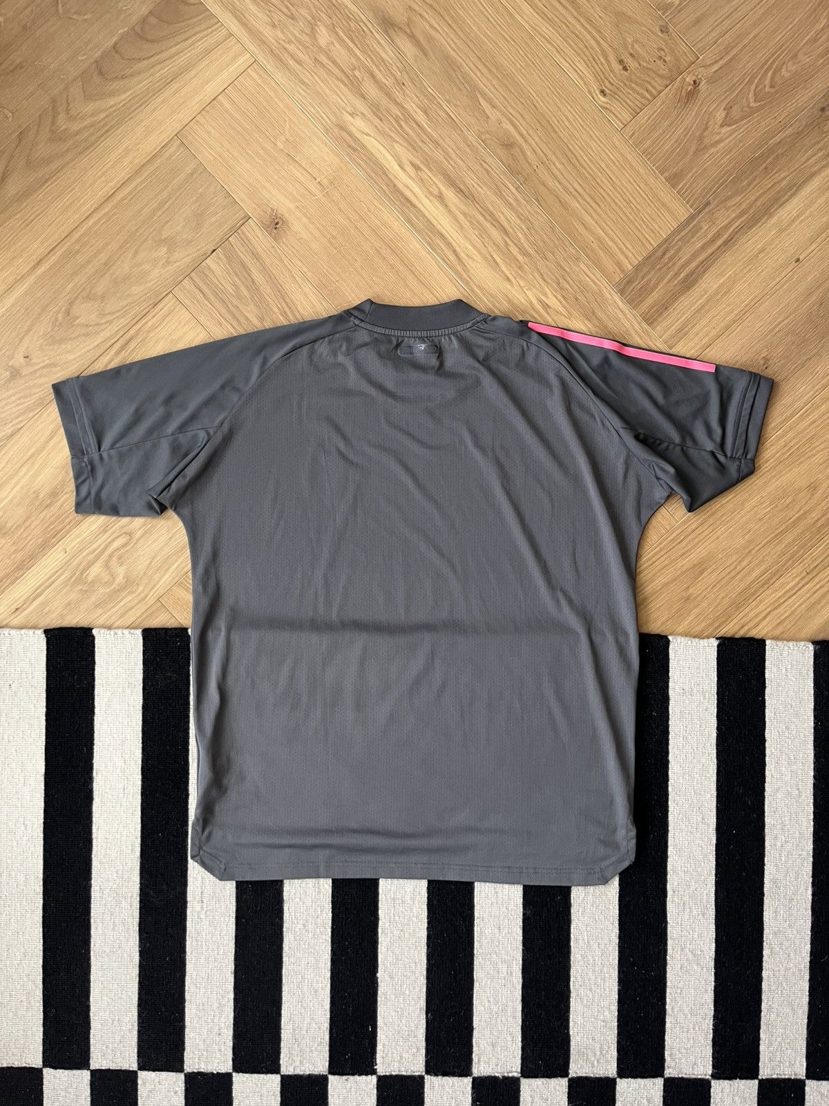 Adidas 2020/21 Real Madrid adidas Training Shirt Size L – 9/10 Size US L / EU 52-54 / 3 - 6 Thumbnail