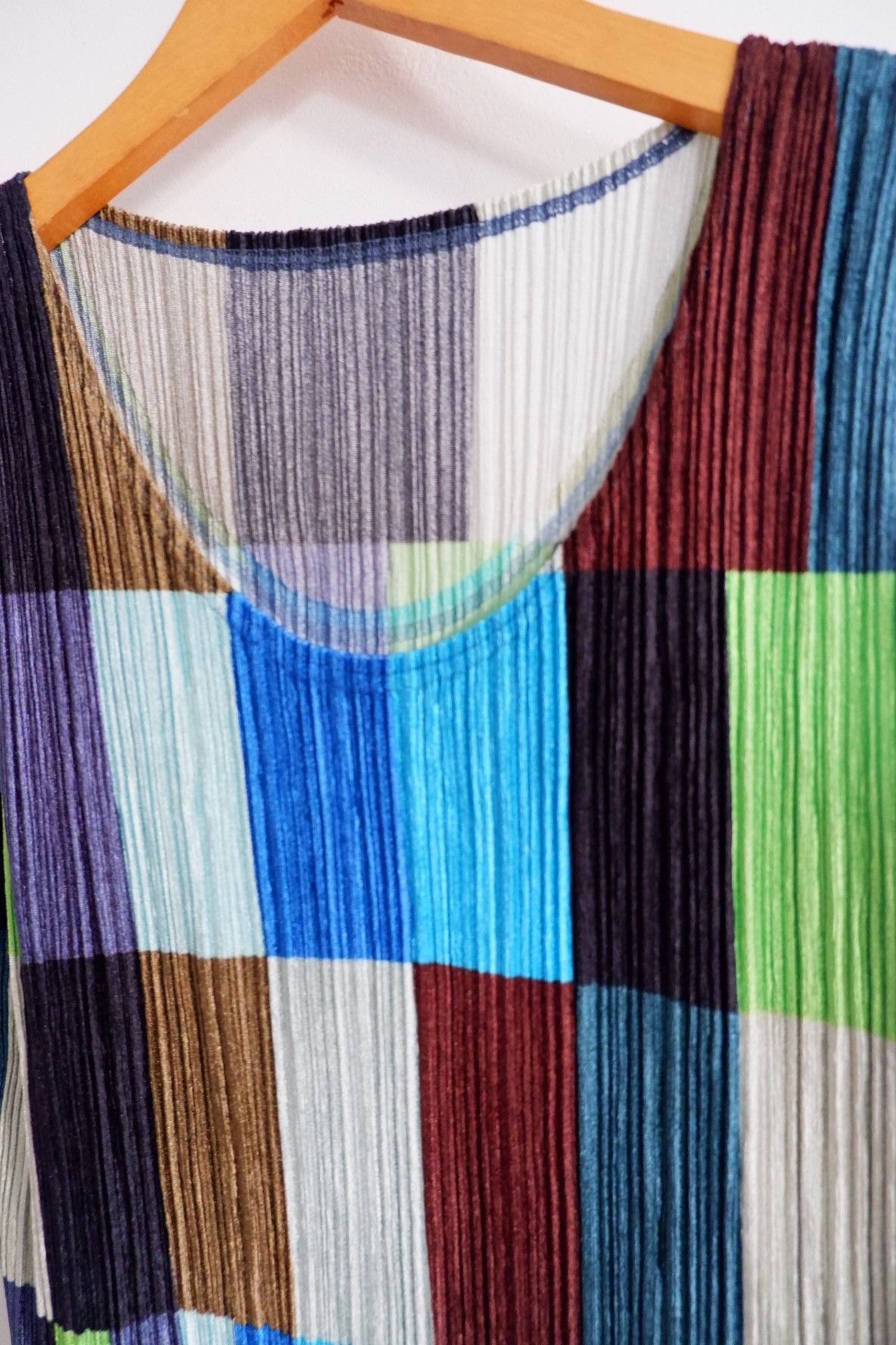Pleats Please Issey Miyake Issey Miyake Pleats Multicolor Cropped Tanktop Size M / US 6-8 / IT 42-44 - 3 Thumbnail