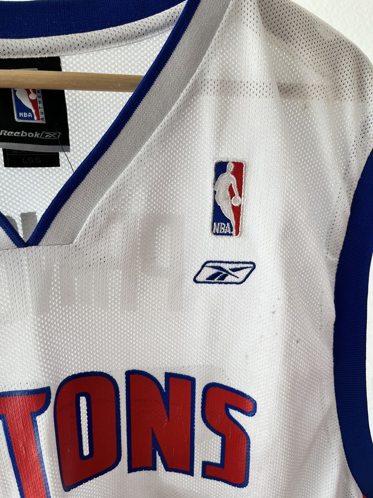 NBA × Reebok Retro Detroit Pistons Jersey Size US L / EU 52-54 / 3 - 5 Thumbnail