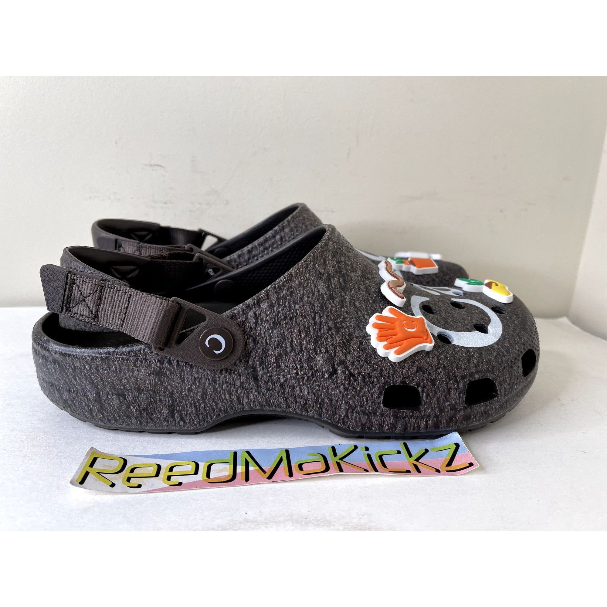 Crocs Crocs Classic Clog Carrots Soil Espresso Mens 13us Size US 13 / EU 46 - 3 Thumbnail