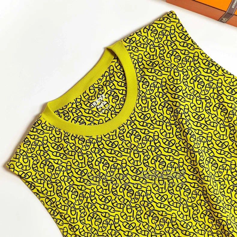 Hermes Hermes Yellow Full Print Pig Nose Sleeveless Vest Size XS / US 0-2 / IT 36-38 - 3 Thumbnail