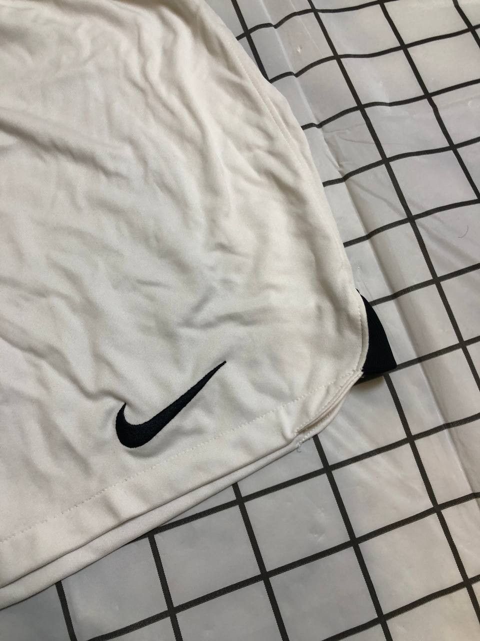 Nike Mens Nike Liverpool Football Club FC ShortsWhite Black Size US 32 / EU 48 - 3 Thumbnail