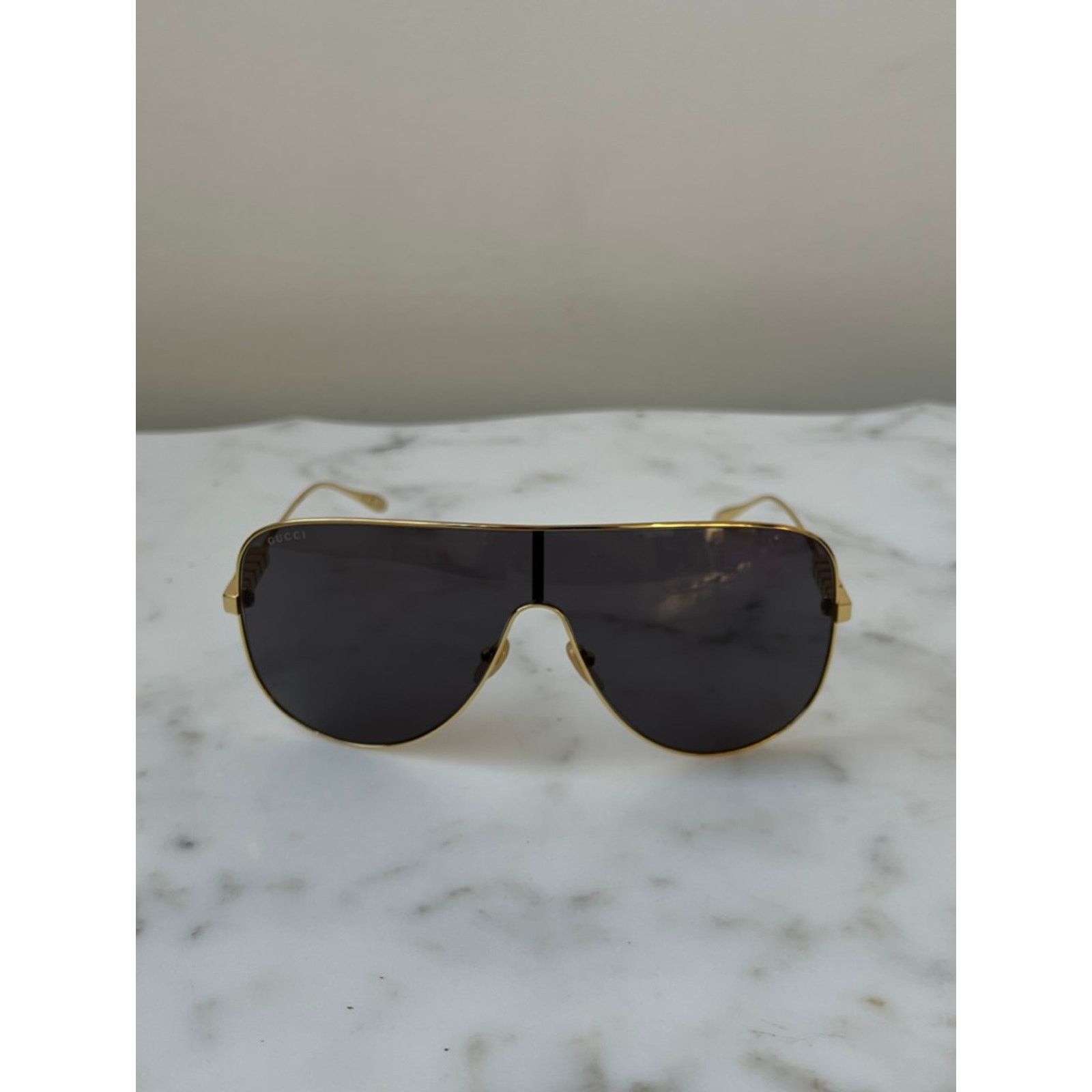 Gucci NEW Gucci GG1436S Gold Metal Shield Grey Lens Sunglasses Size ONE SIZE - 3 Thumbnail