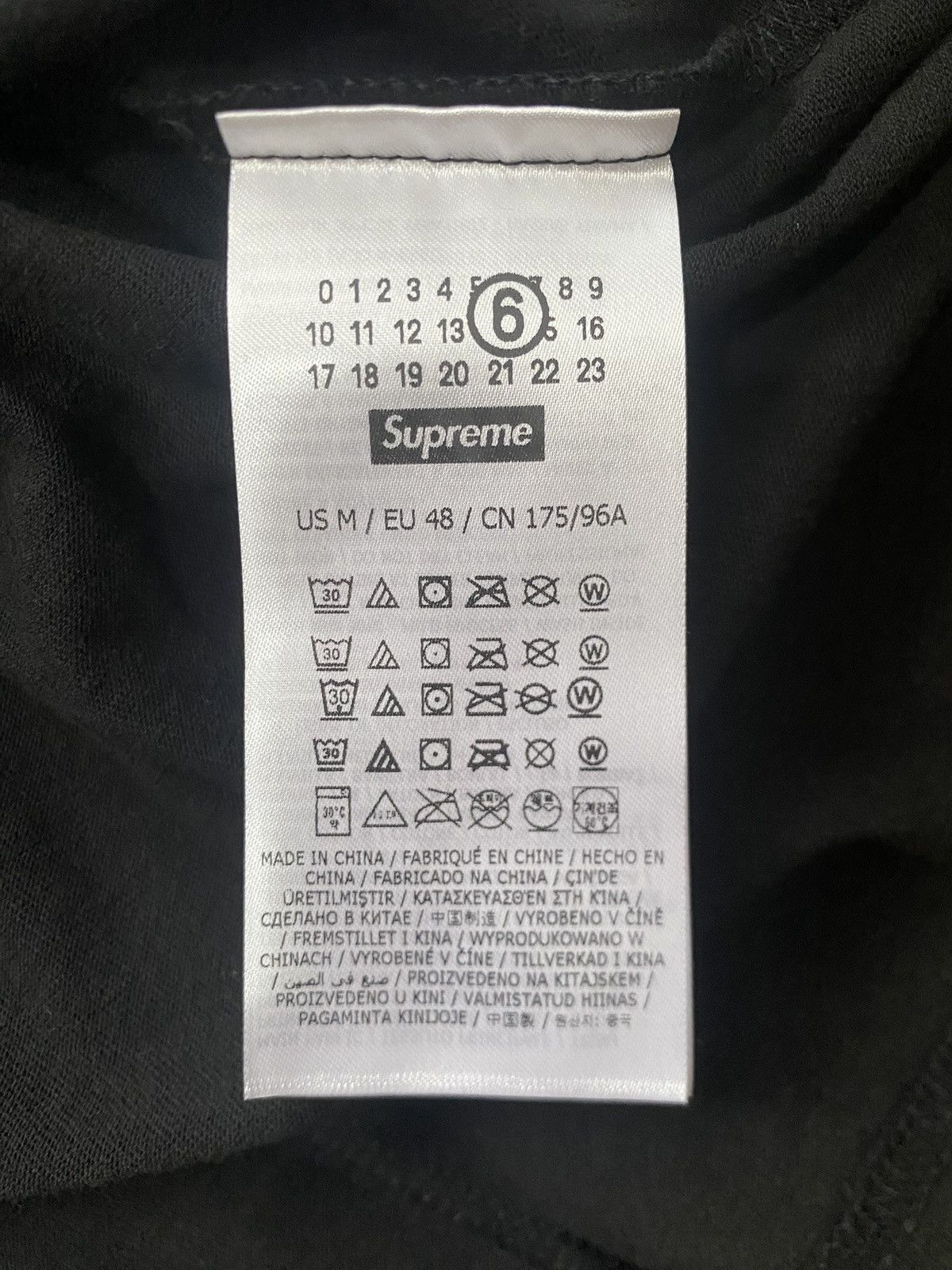 Maison Margiela × Supreme Supreme®/MM6 Maison Margiela Split S/S Top Size US M / EU 48-50 / 2 - 8 Thumbnail